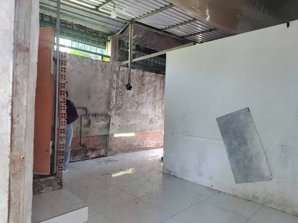 Bán nhà Phú Thứ P-Hưng Phú mới giá rẻ