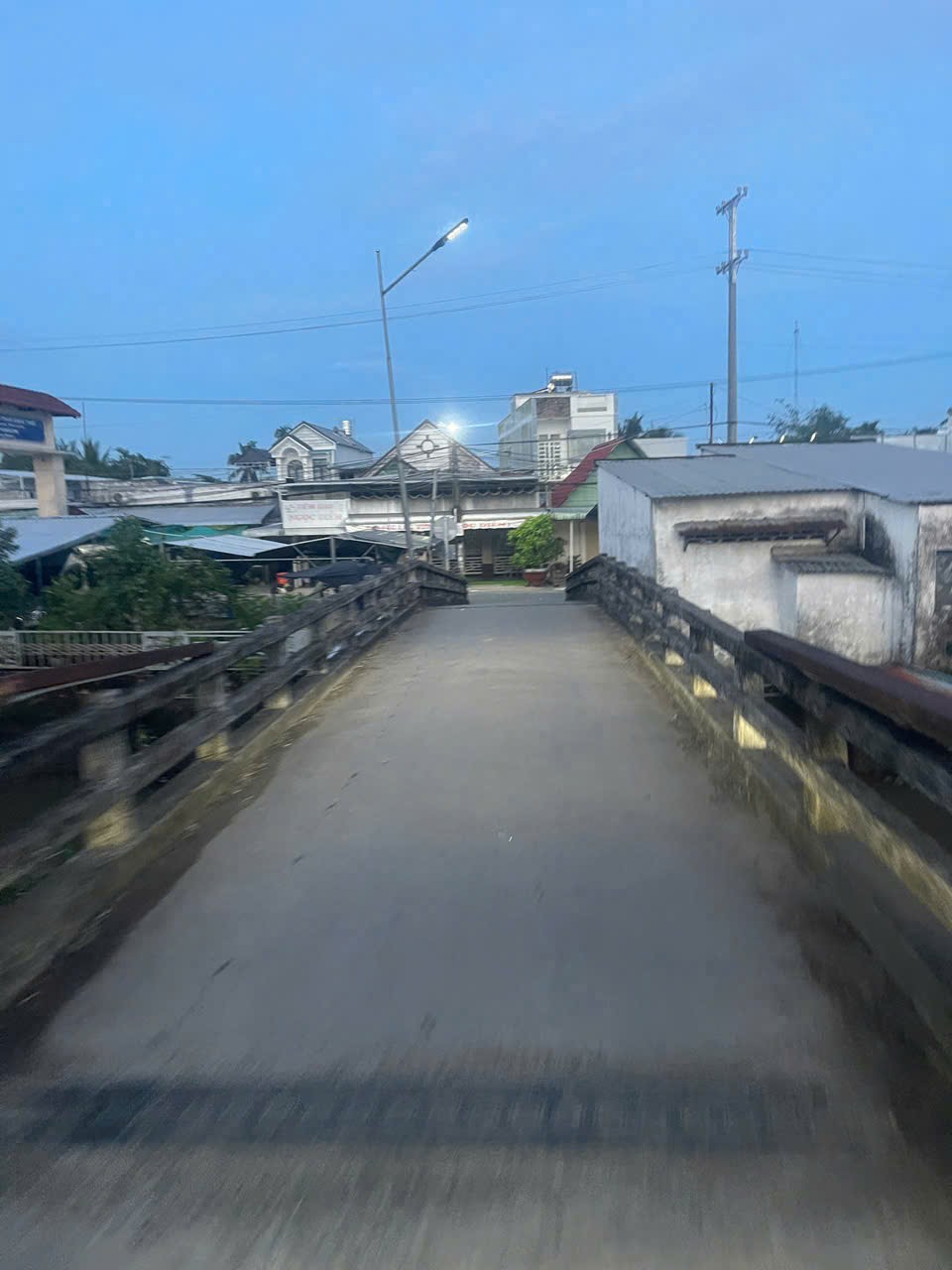 Bán dãy nhà trọ kế chợ bông vang Phong Điền