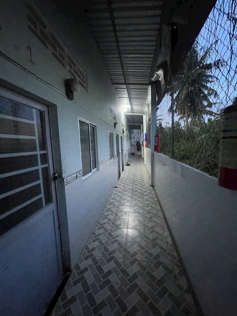 Bán dãy nhà trọ kế chợ bông vang Phong Điền