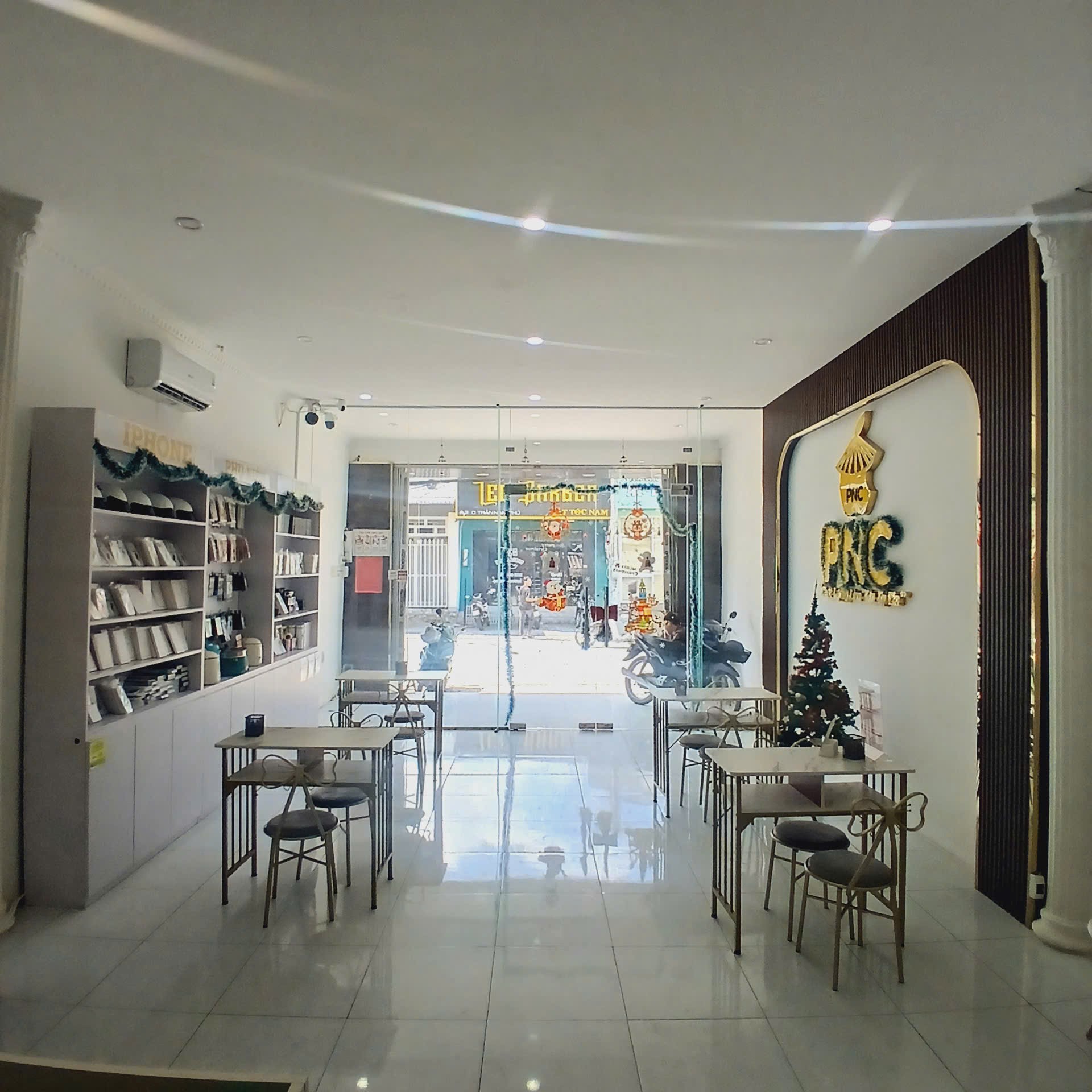 Cho thuê nhà mặt tiền Trần Nam Phú kinh doanh đa ngành nghề