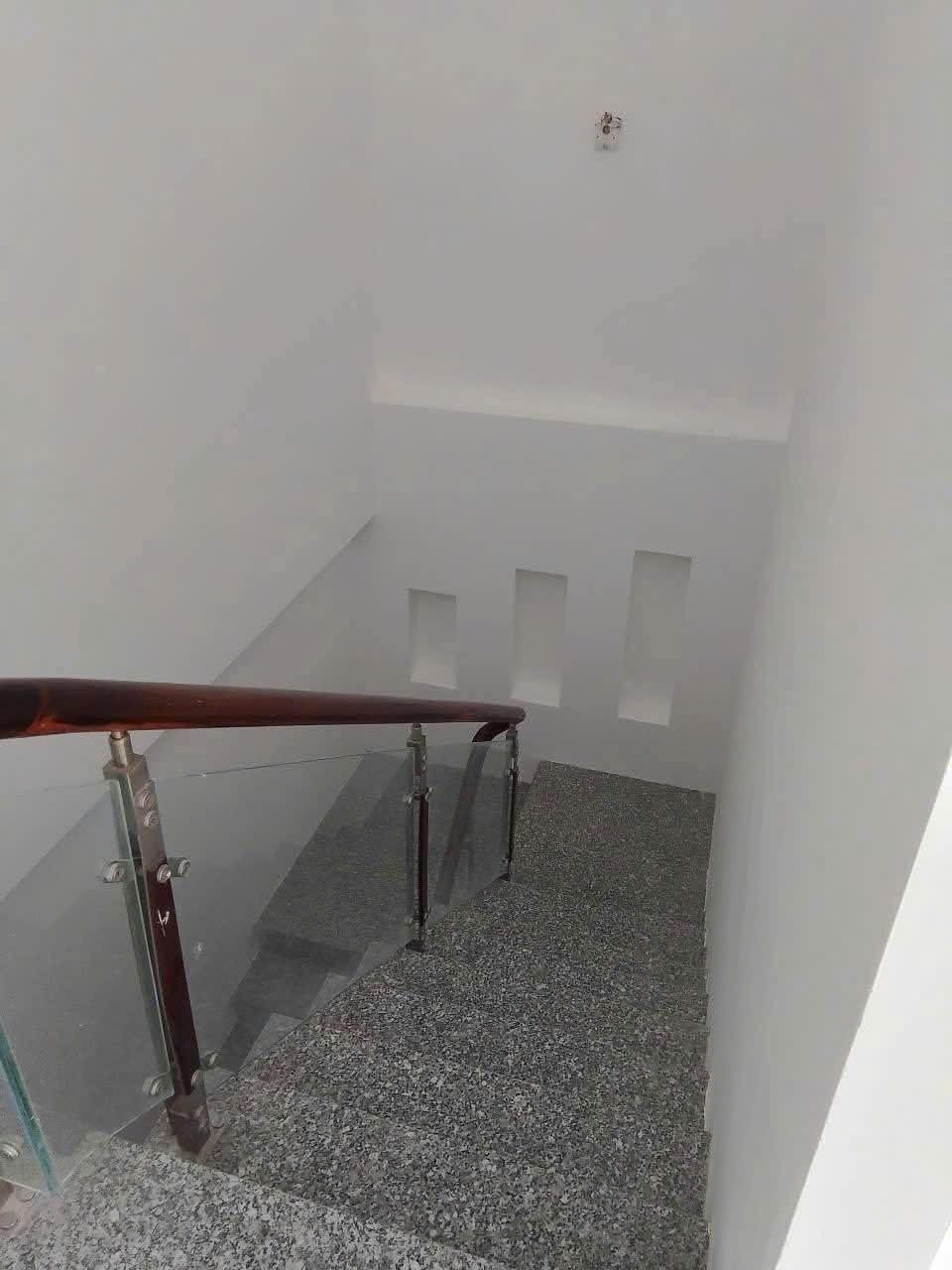 Cho thuê nhà trệt 2 lầu Kdc Hưng Phú Cái Răng