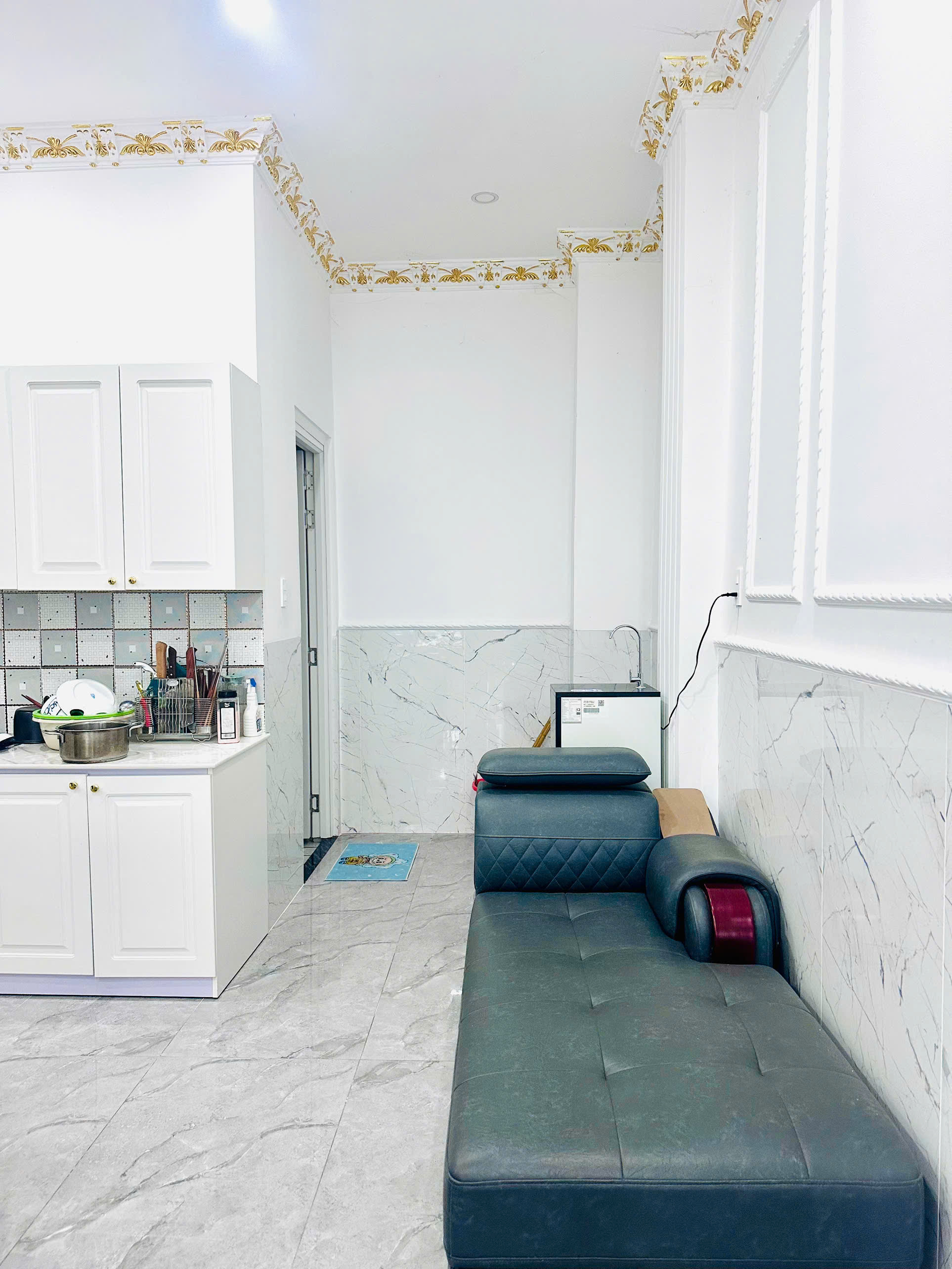 BÁN NHÀ 1 TRỆT 2 LẦU – FULL NỘI THẤT CAO CẤP – KDC NAM LONG 1