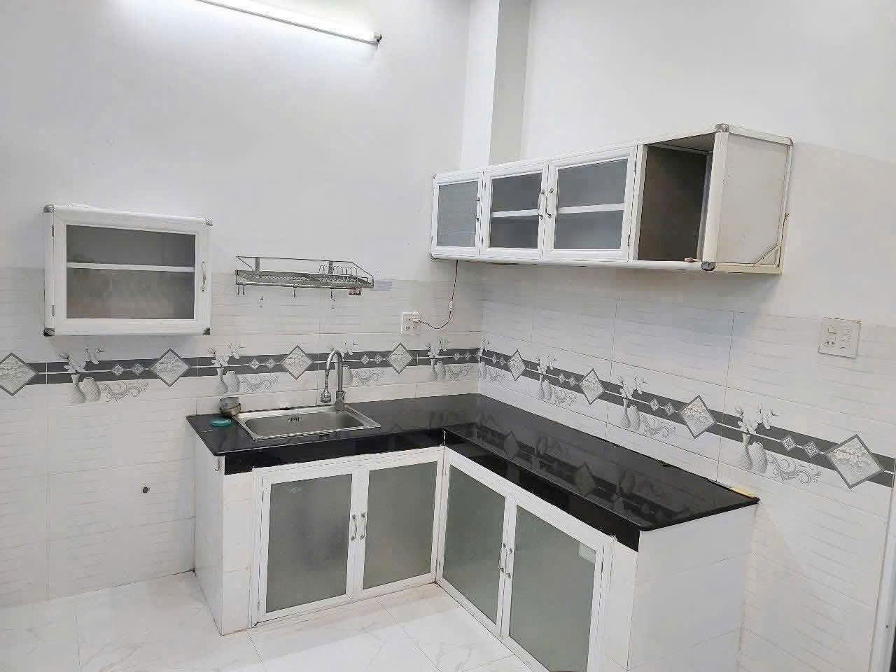 CHO THUÊ NHÀ KDC CỬU LONG ĐƯỜNG NGUYỄN VĂN LINH (Gần Đh Y Dược, Chợ Bà Bộ)