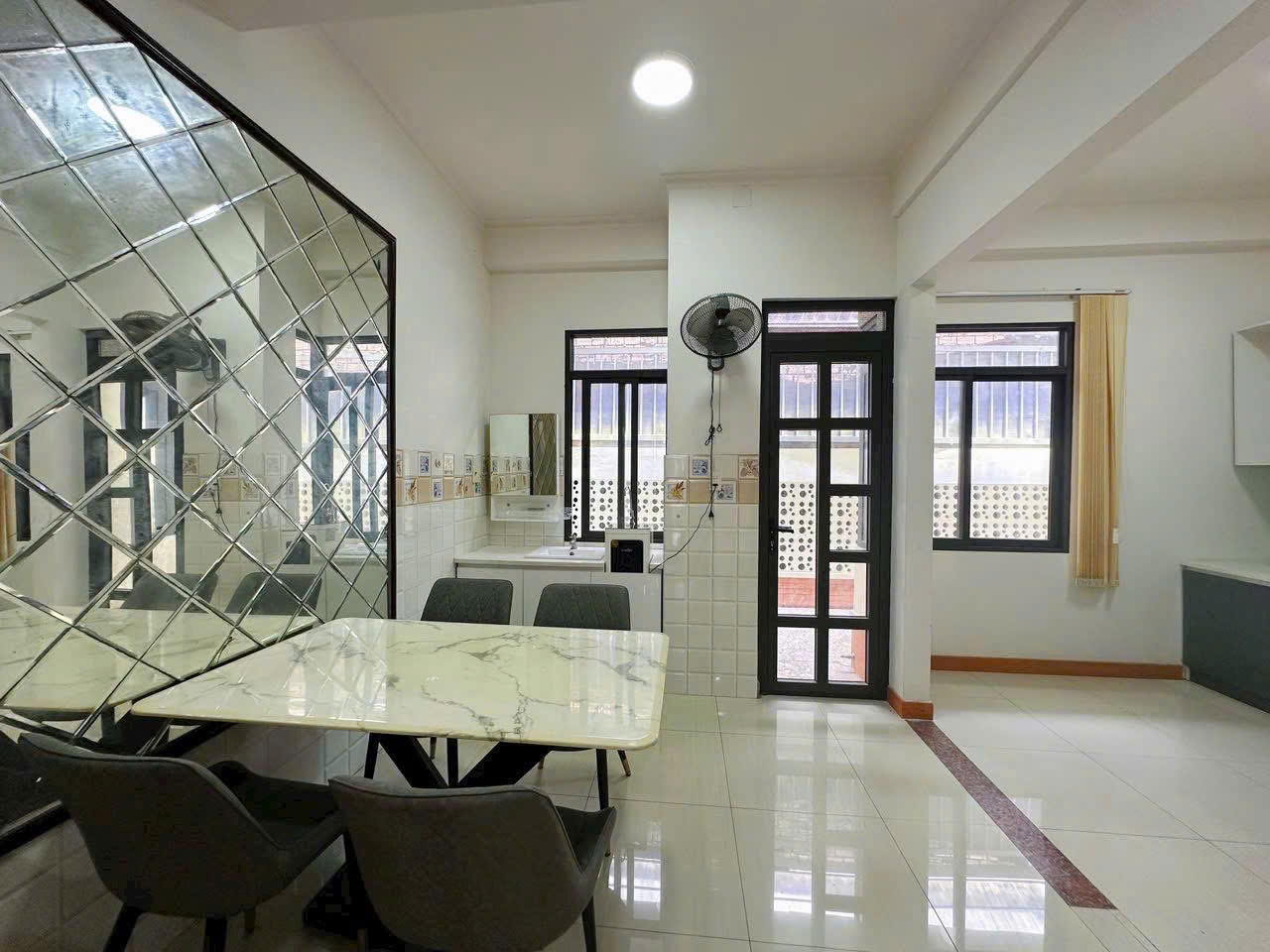 NHÀ 1 TRỆT 1 LẦU ĐƯỜNG SỐ 1 KDC NAM LONG 1 CÁI RĂNG