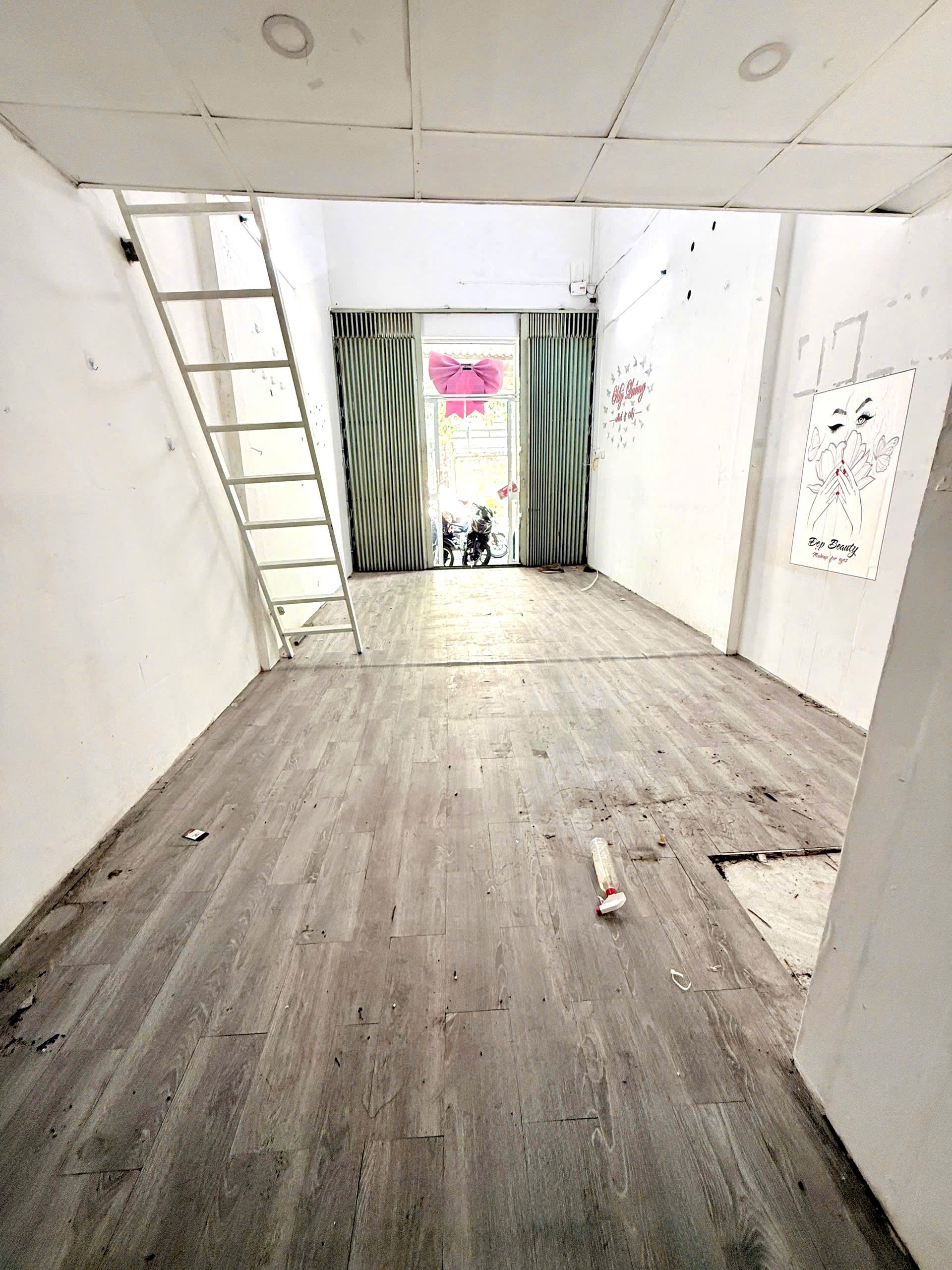 Cho thuê nhà mặt tiền hẻm 11 Nguyễn Văn Linh thuận tiện kinh doanh