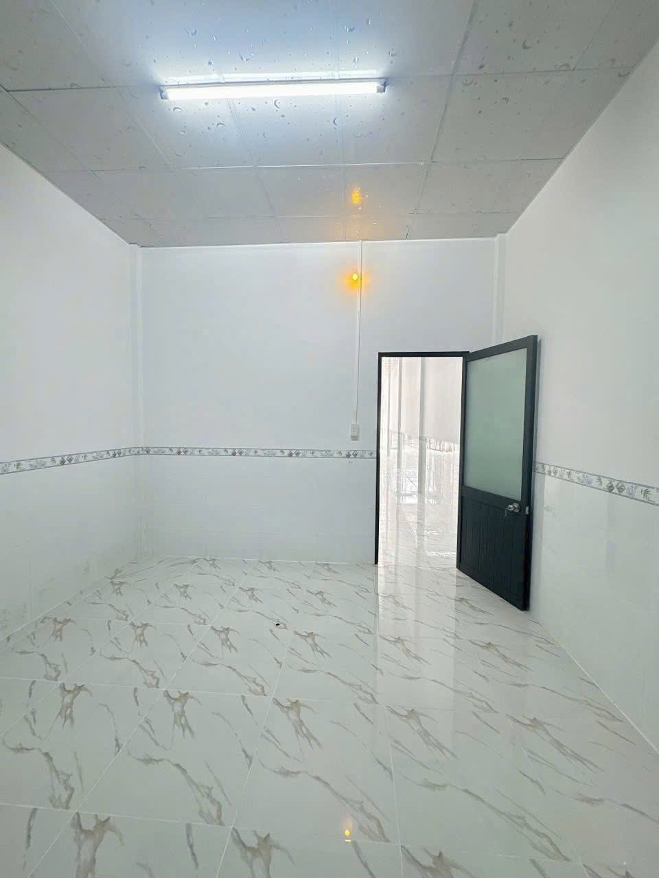 Cho thuê nhà 13 triệu mặt tiền Đường Nguyễn Đệ