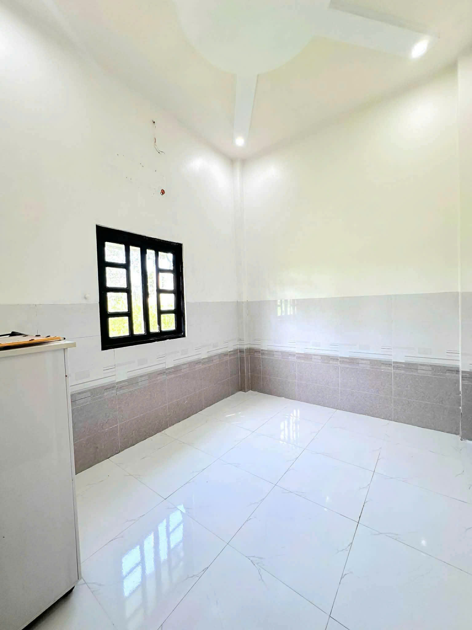 Cho thuê nhà 2 lầu kdc Hồng Loan 5c, Cái Răng Cần Thơ