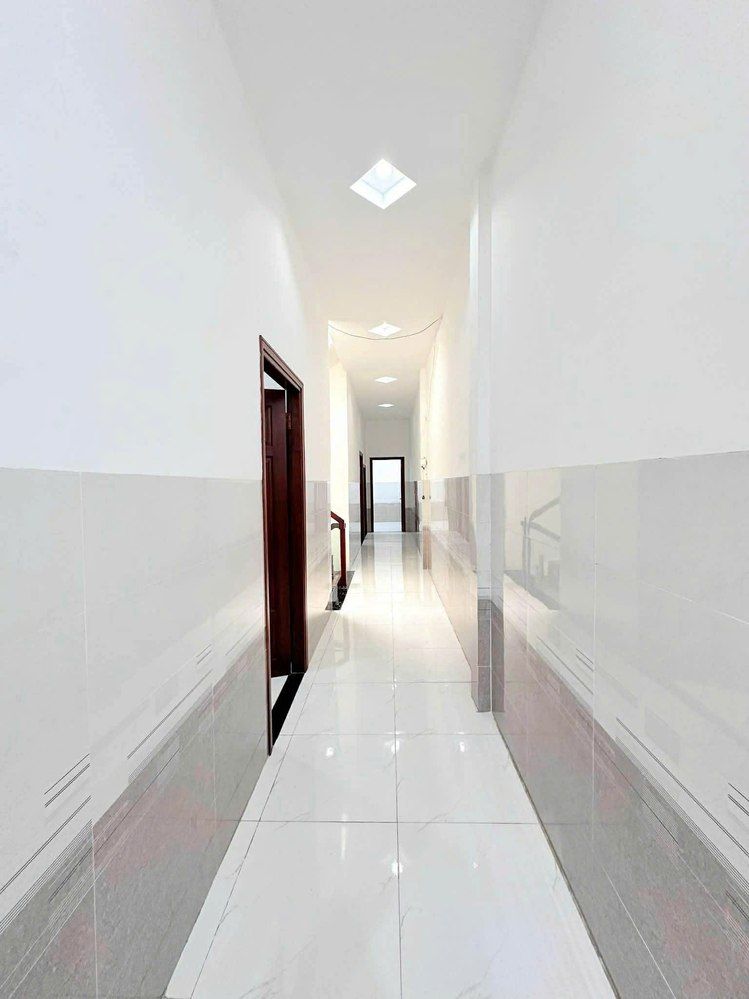 Cho thuê nhà 2 lầu kdc Hồng Loan 5c, Cái Răng Cần Thơ