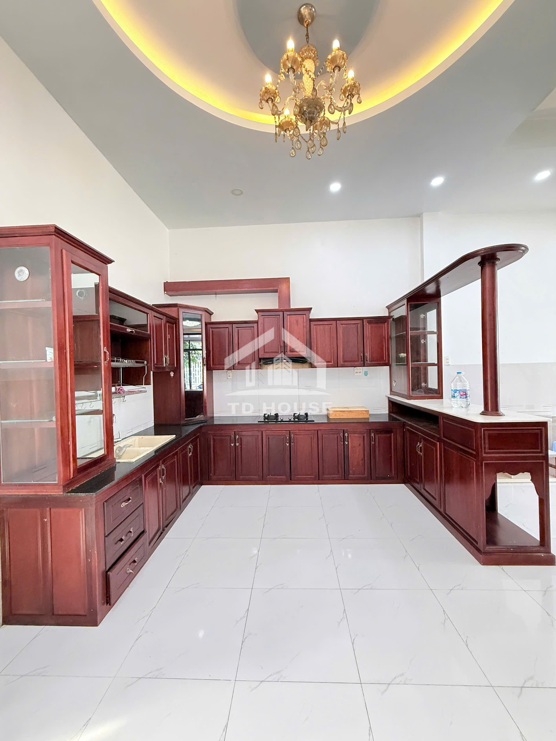 Cho thuê nhà trệt 2 lầu Kdc Hồng Loan 4 phòng ngủ