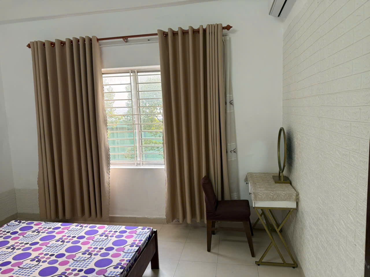 Cho thuê Căn hộ chung cư 6 triêụ full nội thất Hưng Phú