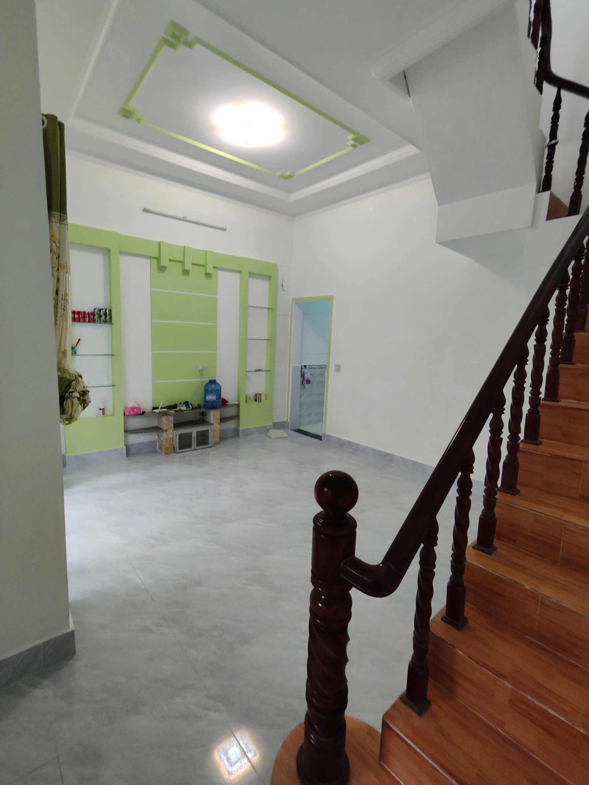 Cho thuê nhà hẻm Phạm Ngũ Lão - Gần chợ Trần Việt Châu