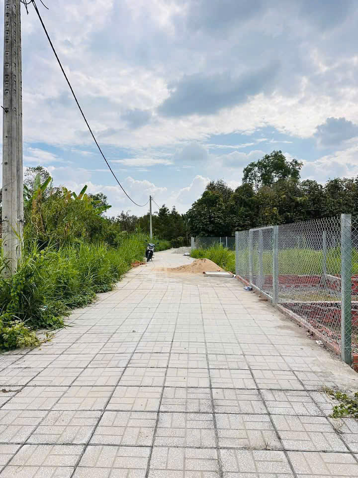 BÁN NỀN ĐẤT VƯỜN GIÁ RẺ GẦN THCS LONG TUYỀN CẦN THƠ ĐƯỜNG RẠCH ÔNG DỰA