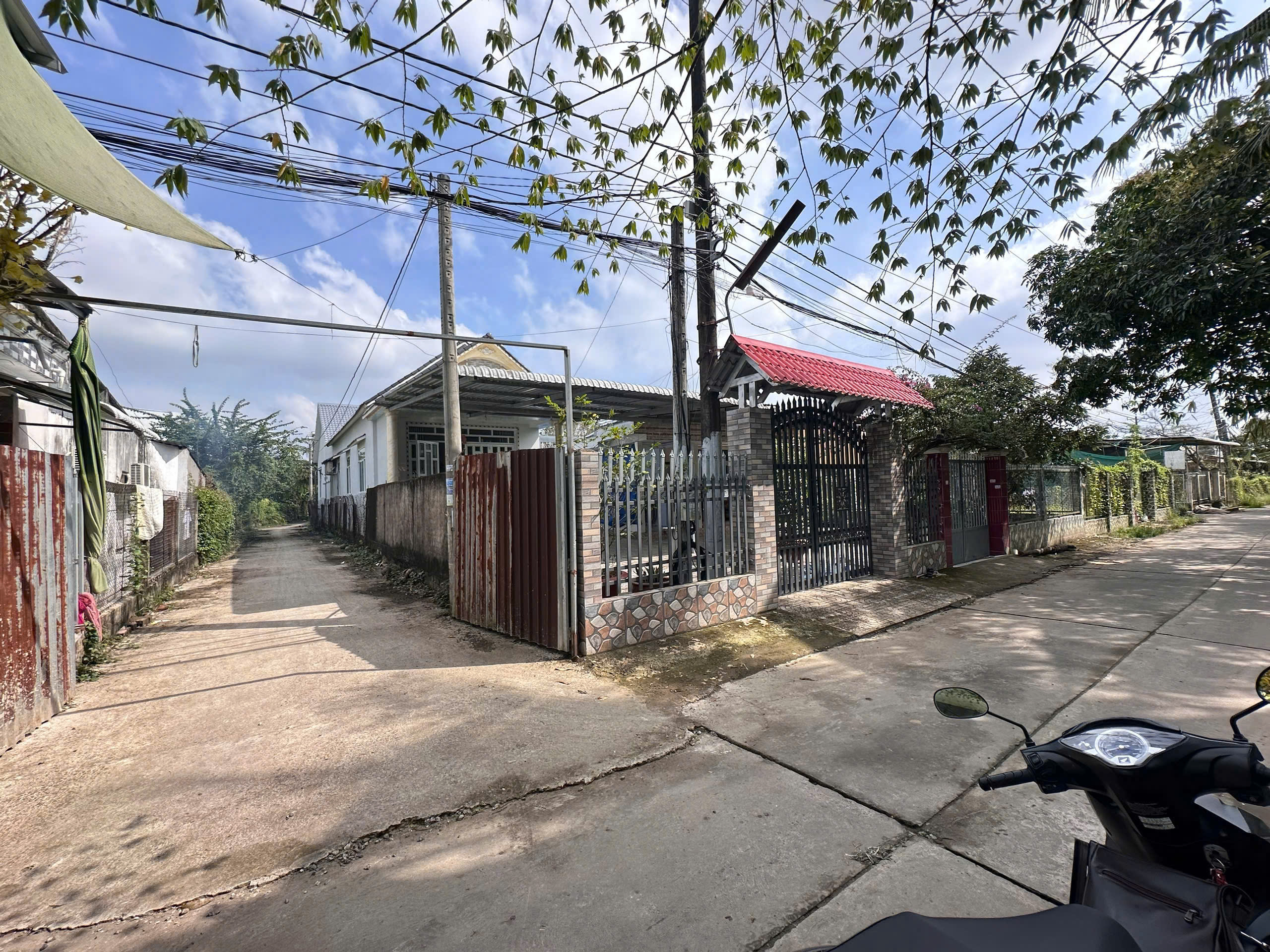 BÁN NỀN ĐẤT VƯỜN GIÁ RẺ GẦN THCS LONG TUYỀN CẦN THƠ ĐƯỜNG RẠCH ÔNG DỰA