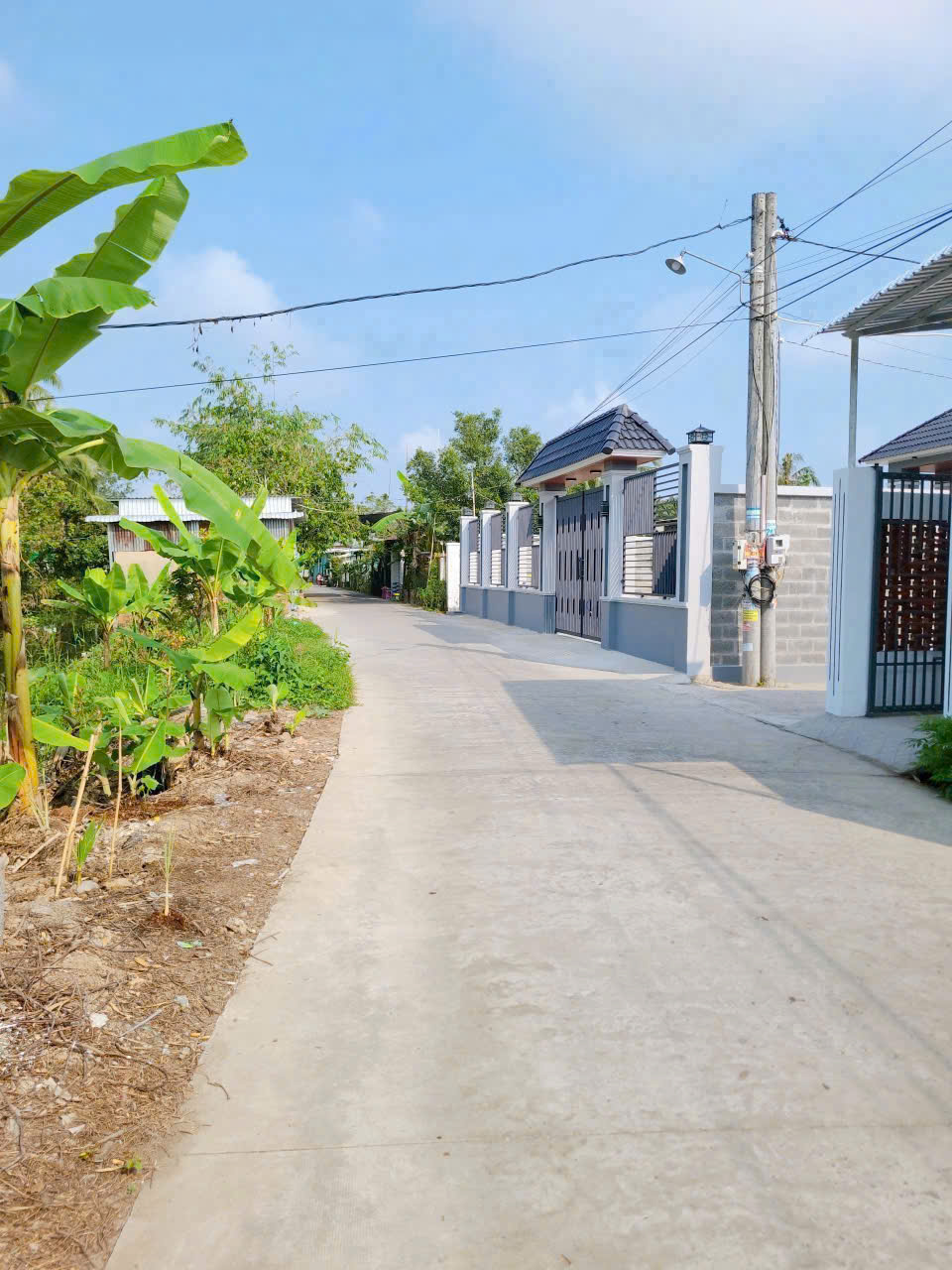 CHỦ CẦN THU HỒI VỐN BÁN NHANH NỀN RỘNG RÃI THUỘC RẠCH MIỄU ÔNG