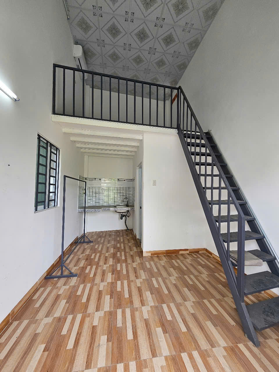 Phòng trọ 2,2triệu mới gần bv Nhi