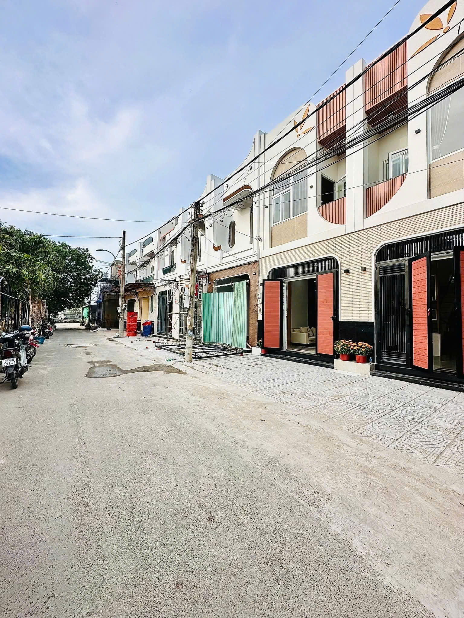 Bán Nhà trệt lầu trục chính hẻm 122 Nguyễn Thông mới xây full nội thất