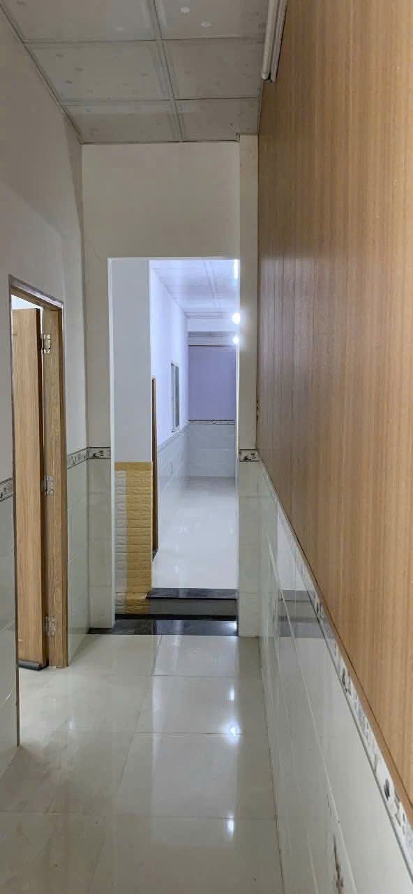 Cho thuê nhà lộ ô tô 3 phòng ngủ kdc Bình Nhựt