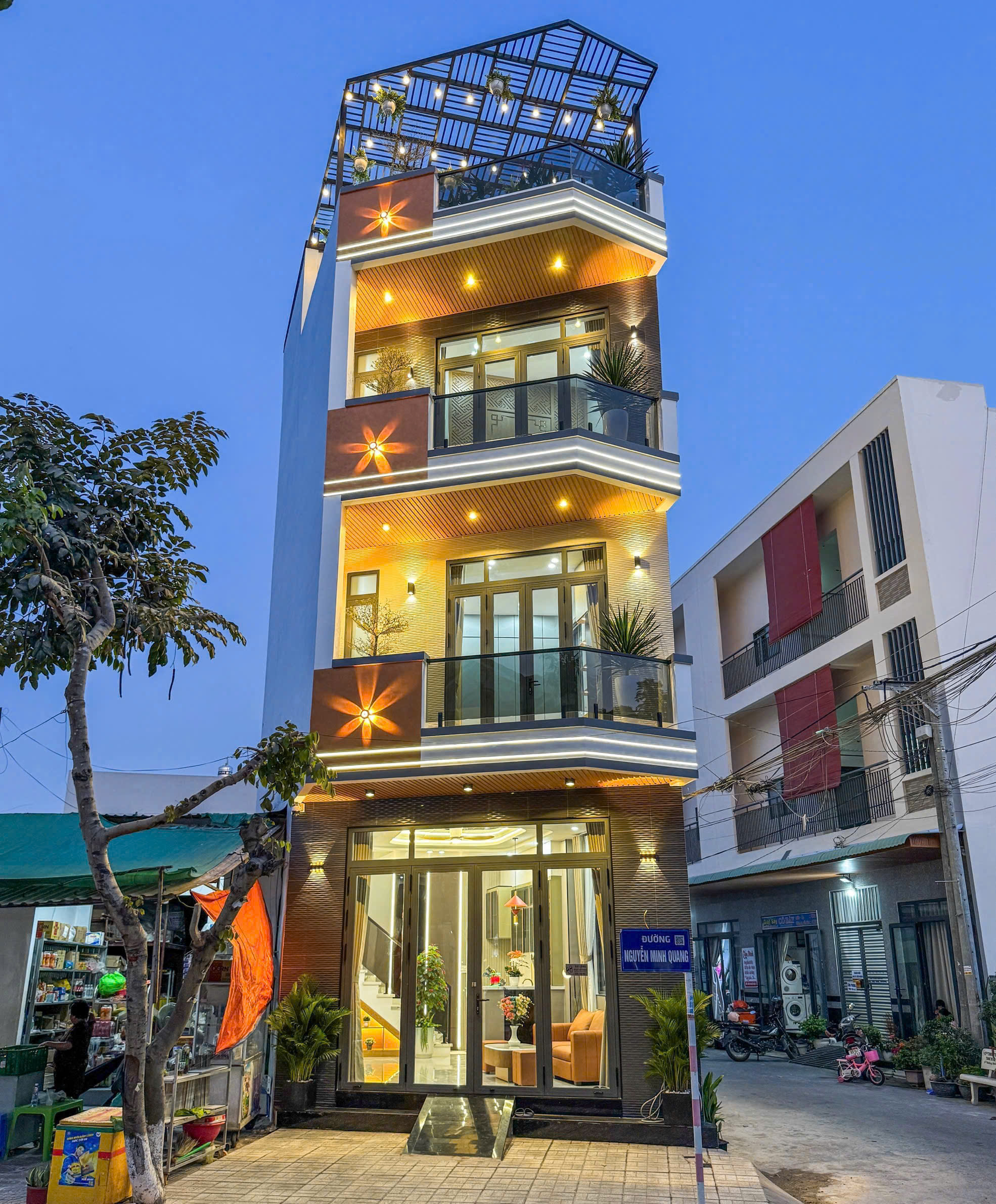 NHÀ 2 LẦU SÂN THƯỢNG GÓC 2 MẶT TIỀN ĐƯỜNG NGUYỄN MINH QUANG & HẺM 2  KHU DÂN CƯ THỚI NHỰT 1