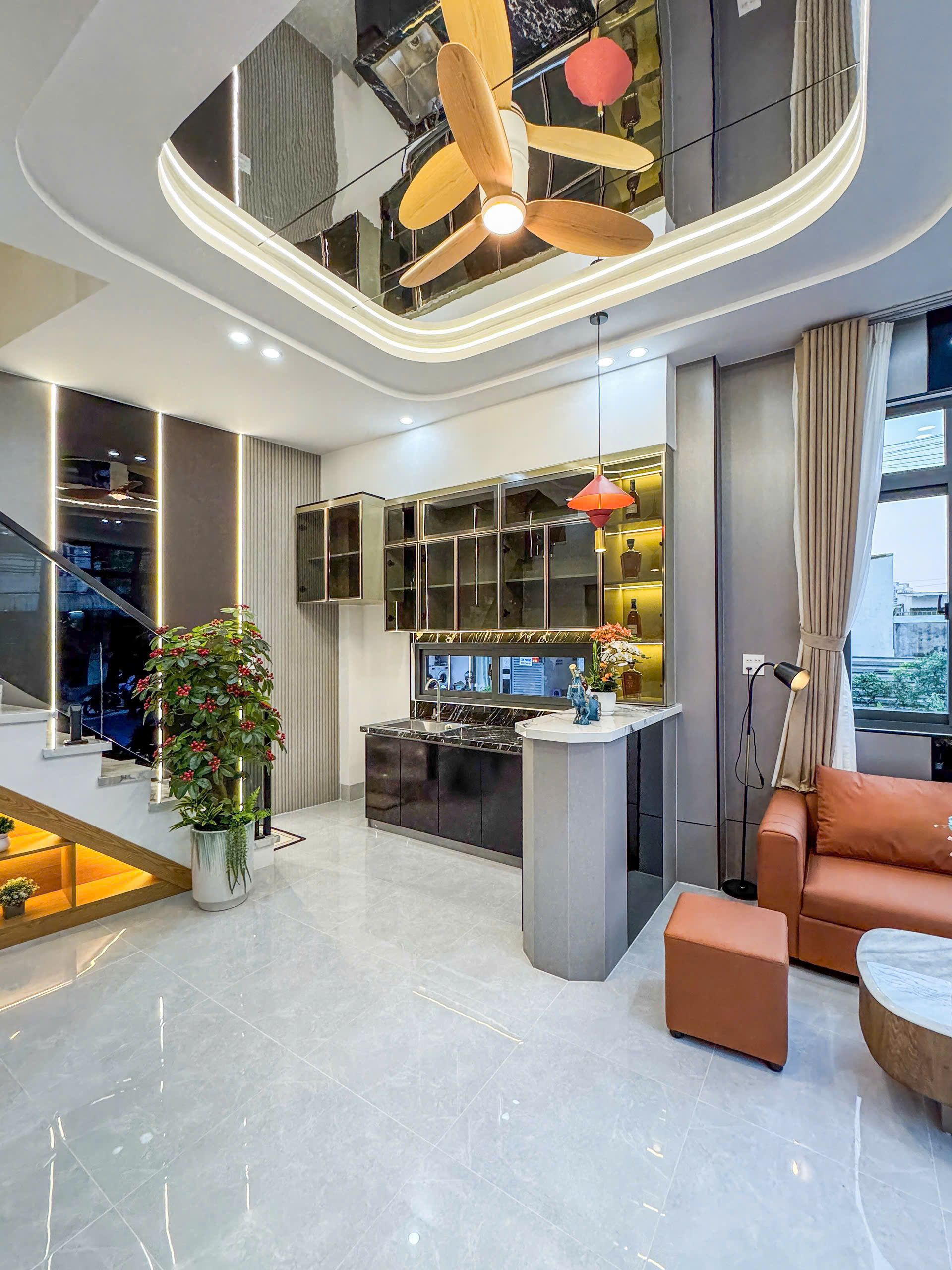 NHÀ 2 LẦU SÂN THƯỢNG GÓC 2 MẶT TIỀN ĐƯỜNG NGUYỄN MINH QUANG & HẺM 2  KHU DÂN CƯ THỚI NHỰT 1