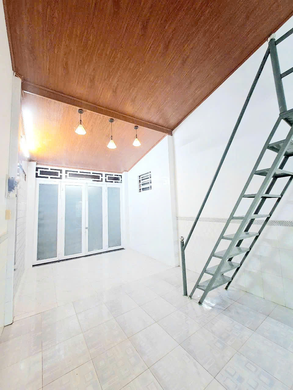 Cho thuê Nhà trệt lửng hẻm 216 đường 30/4 – Giá rẻ