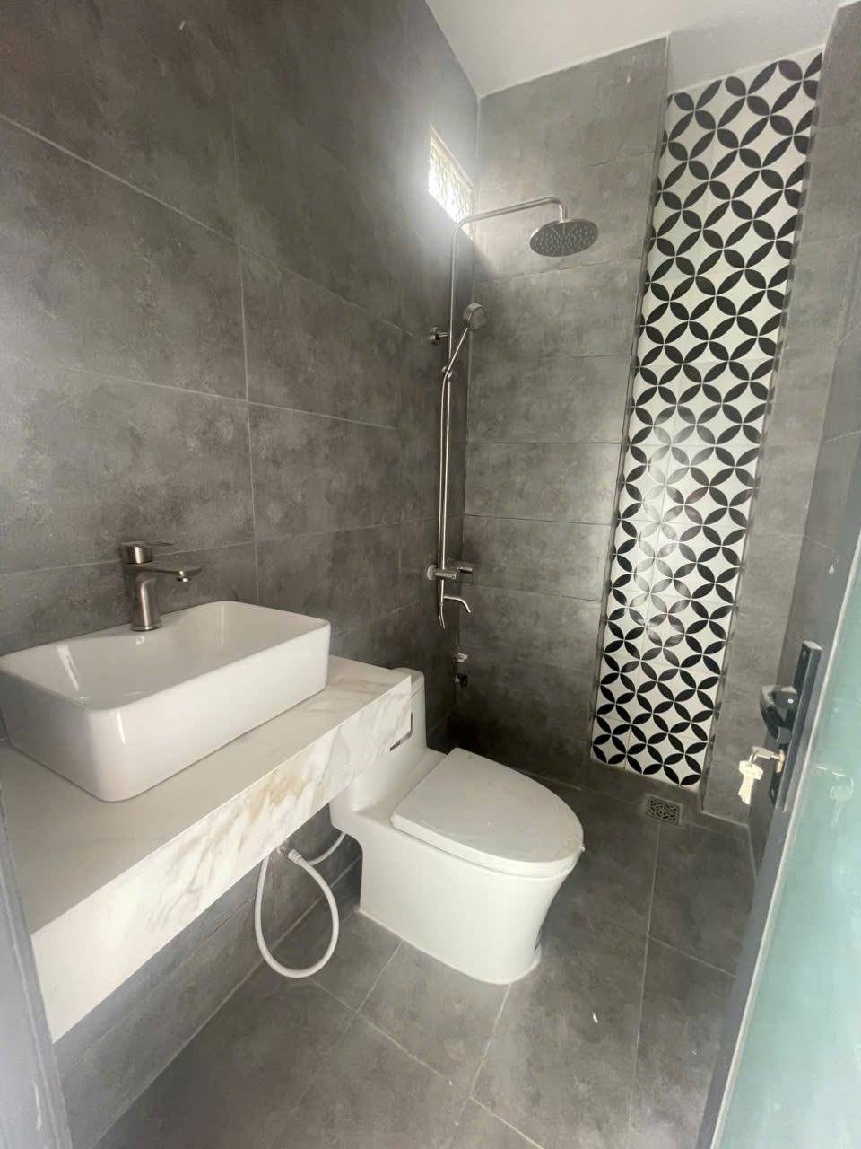 Cho Thuê Minihouse mặt tiền đường 30/4 mới xây