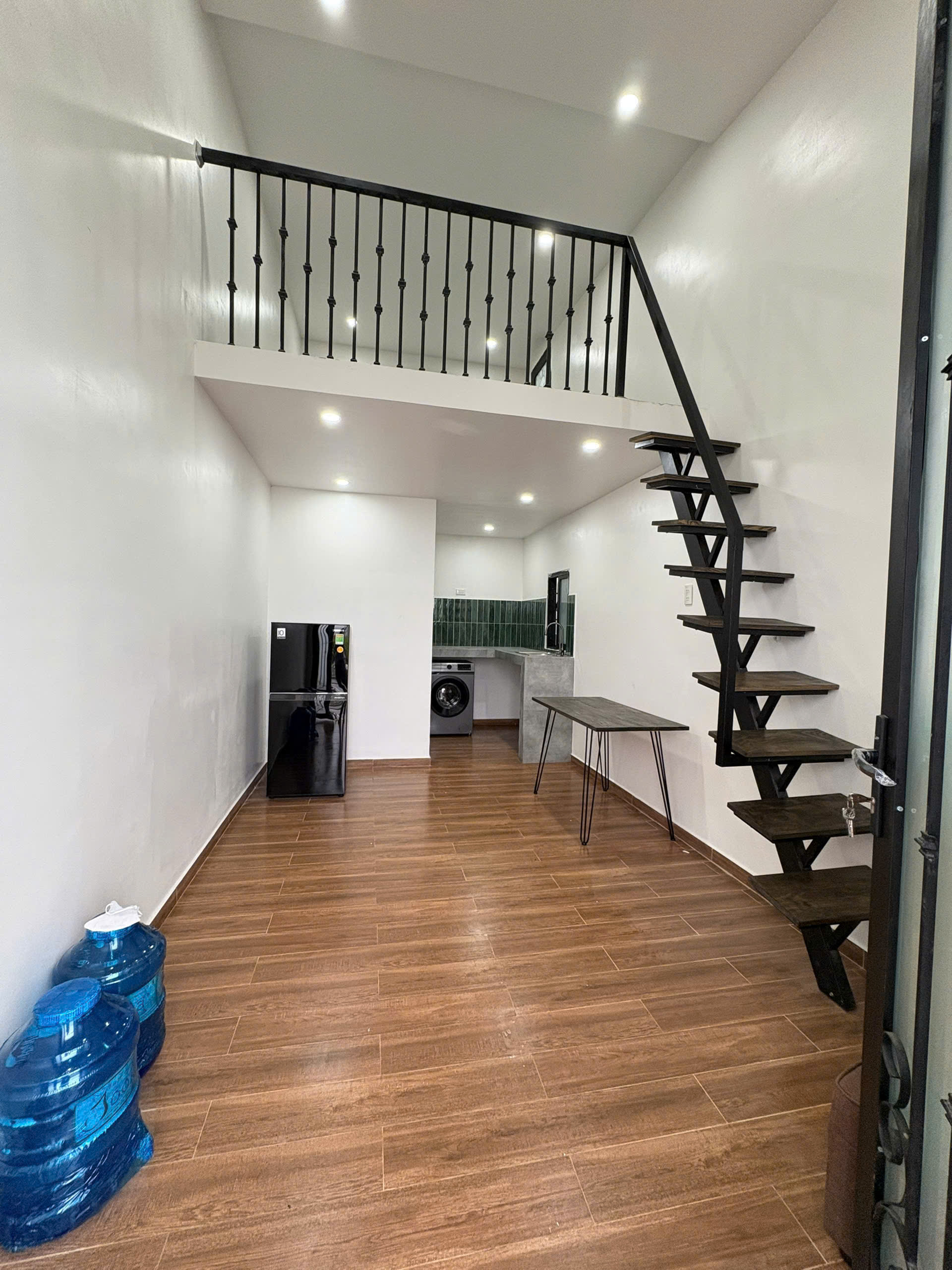 Minihouse mặt tiền đường Hoàng Quốc Việt