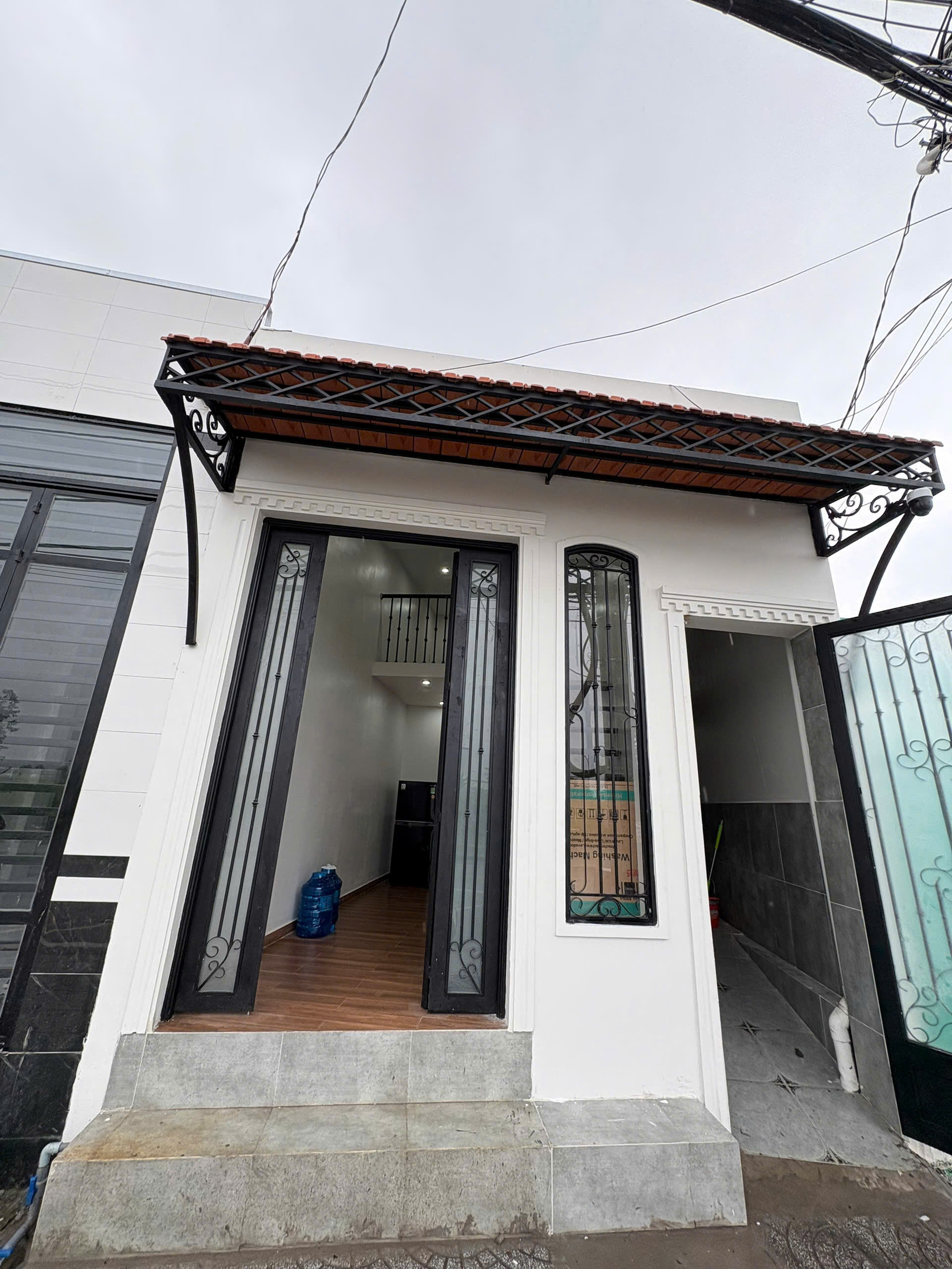 Minihouse mặt tiền đường Hoàng Quốc Việt