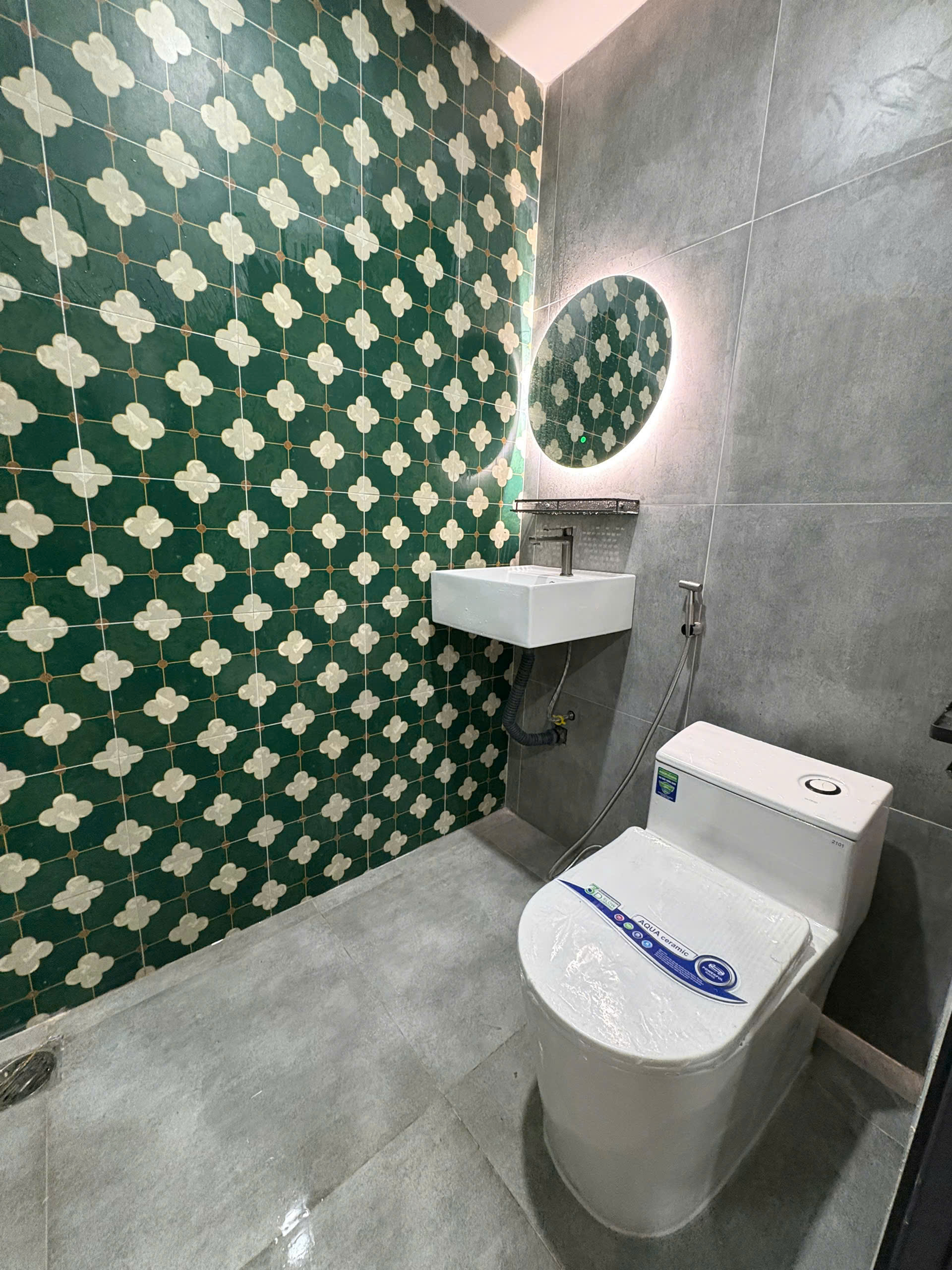 Minihouse mặt tiền đường Hoàng Quốc Việt