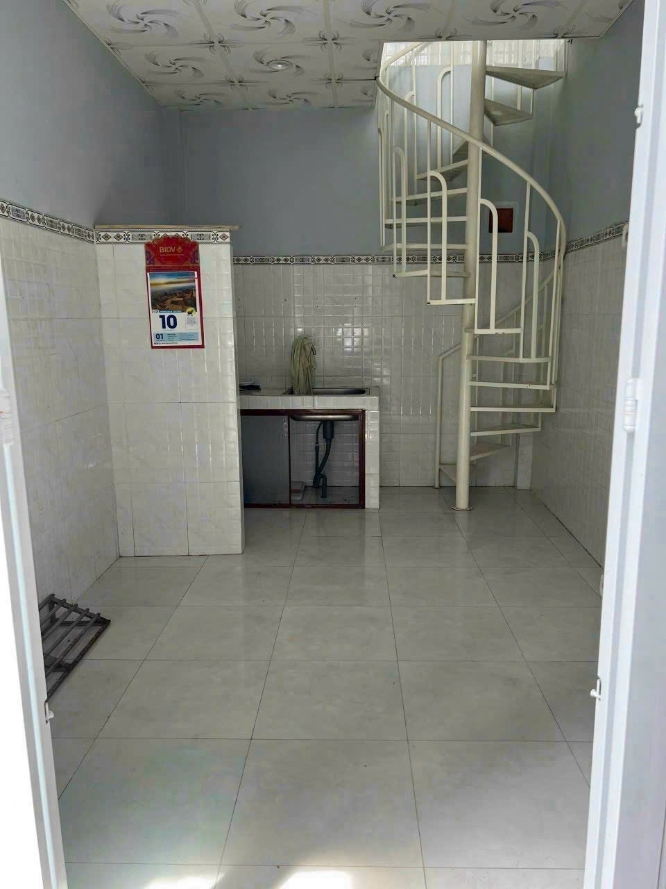 Bán nhà giá rẻ ngay trung tâm Cần Thơ gần trường Tô Hiến Thành