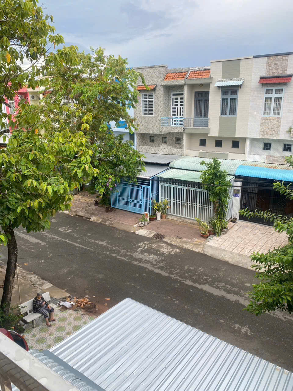 Nhà cho thuê 3 phòng ngủ KDC 586