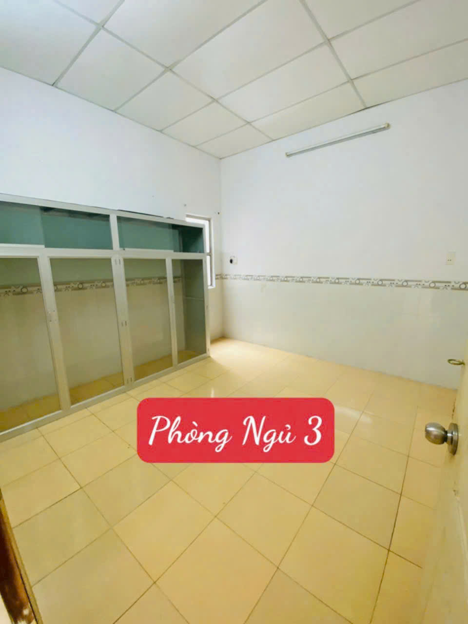 Nhà cho thuê 3 phòng ngủ KDC 586