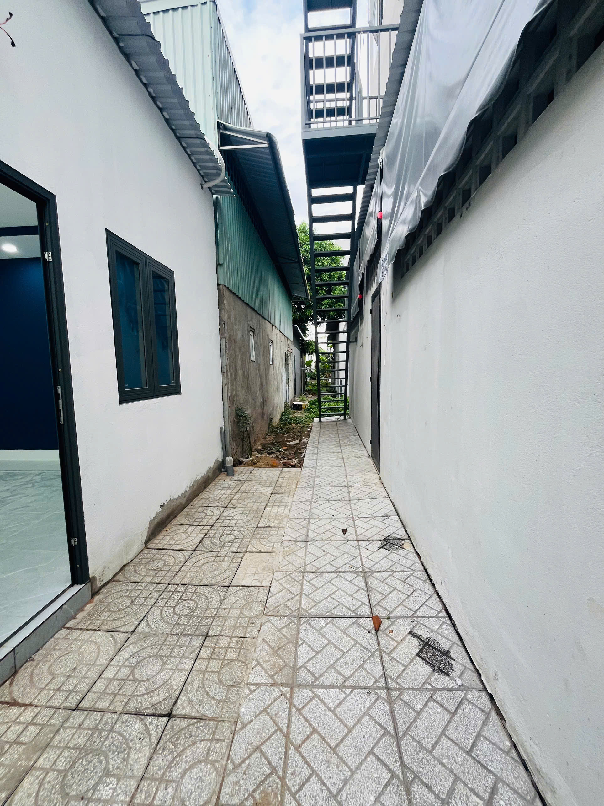 Cho thuê nhà trệt có sẵn nội thất tại KDC Hồng Loan mới đẹp