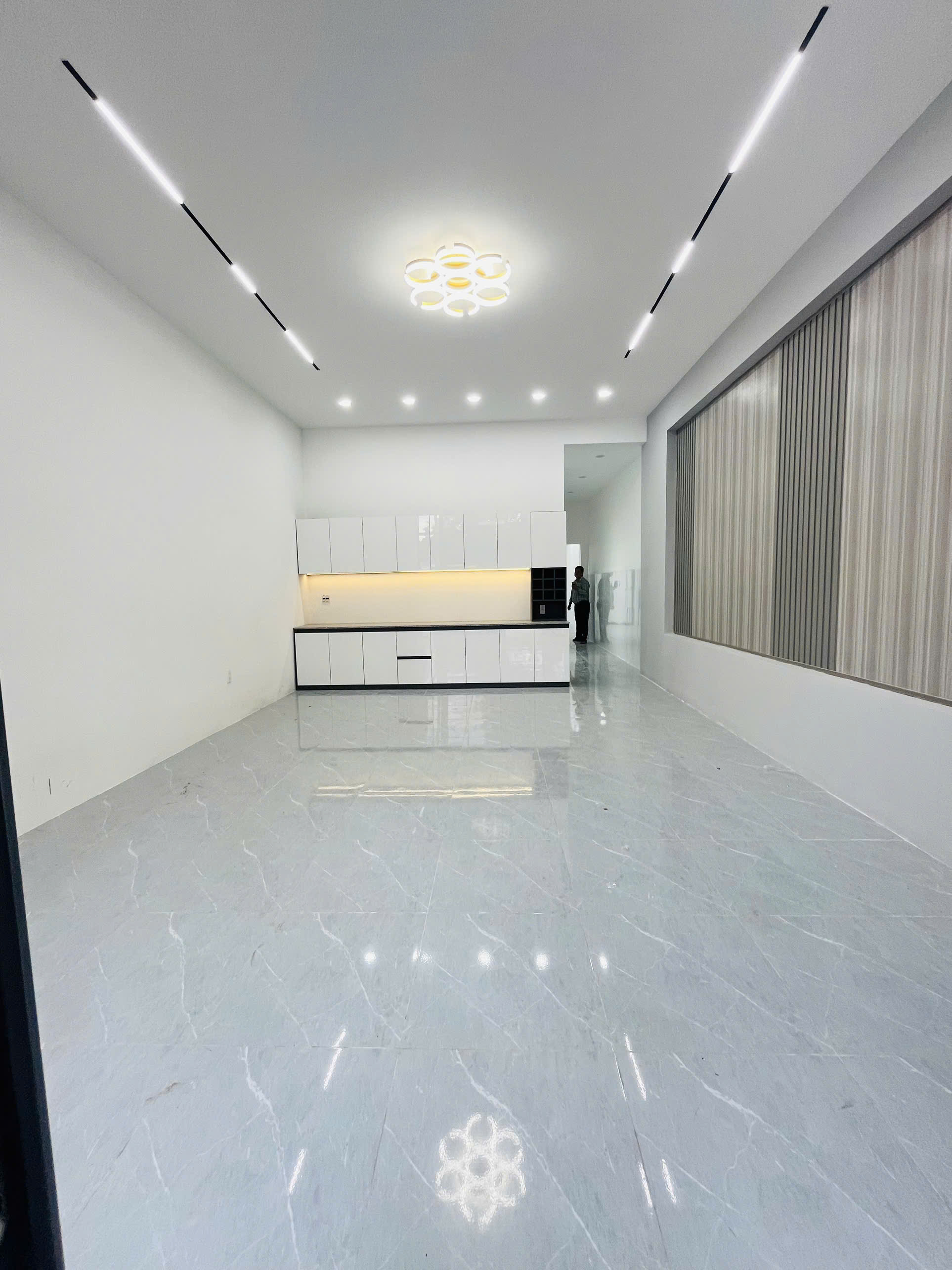 Cho thuê nhà trệt có sẵn nội thất tại KDC Hồng Loan mới đẹp