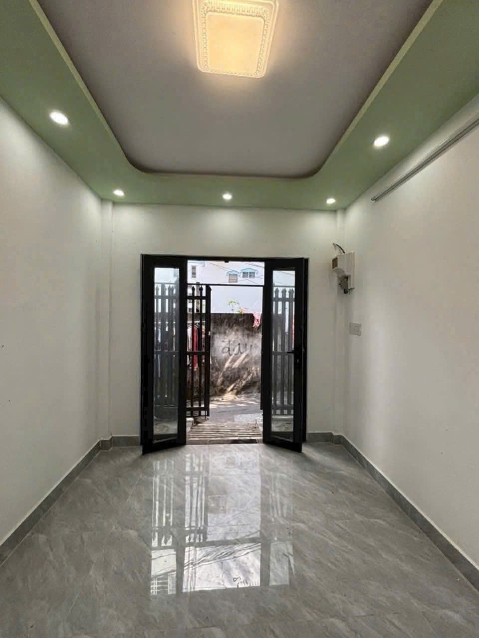 Bán nhà hẻm 137 Hoàng Văn Thụ mới đẹp hơn 1 tỷ 1 ít