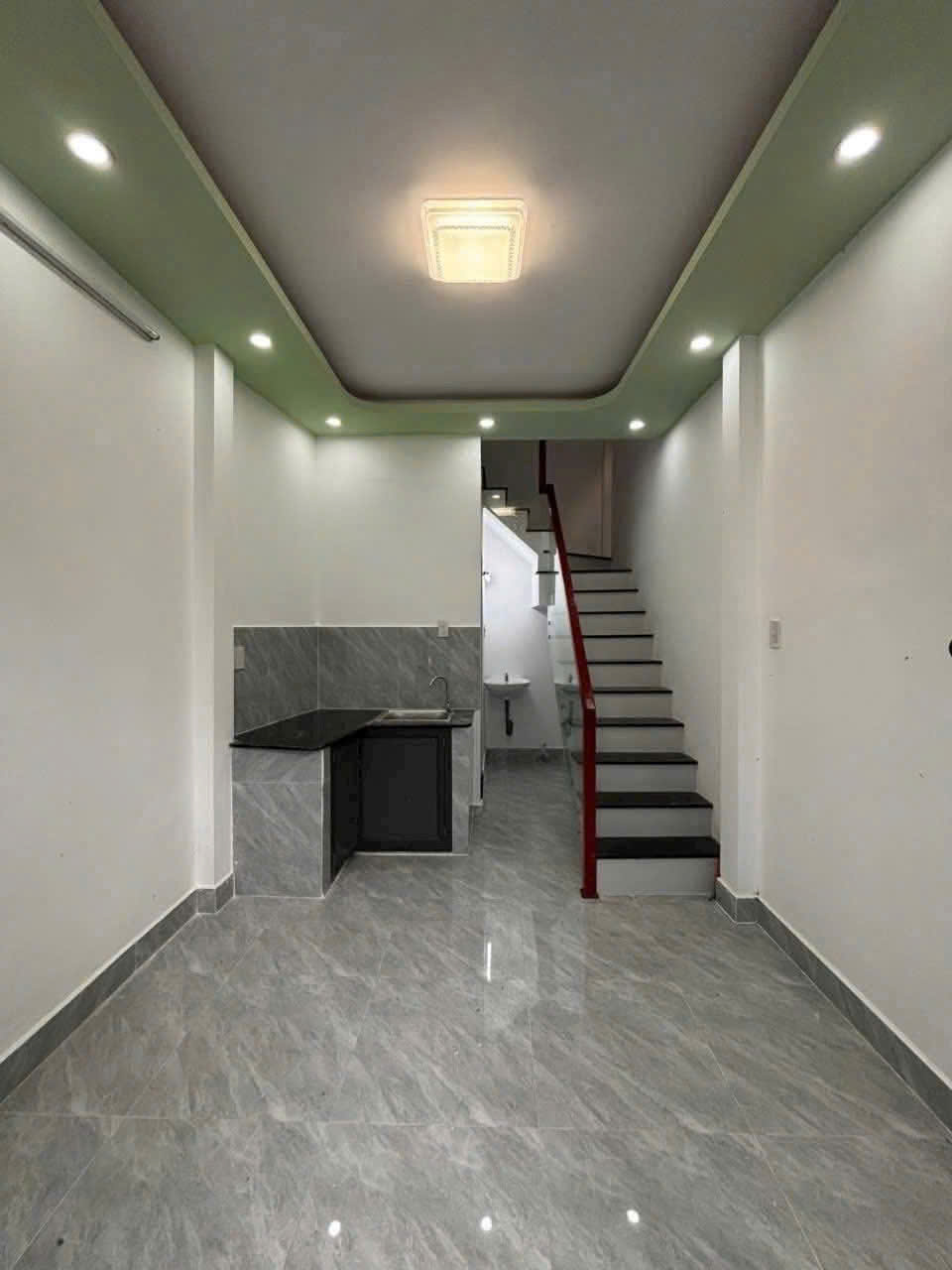 Bán nhà hẻm 137 Hoàng Văn Thụ mới đẹp hơn 1 tỷ 1 ít