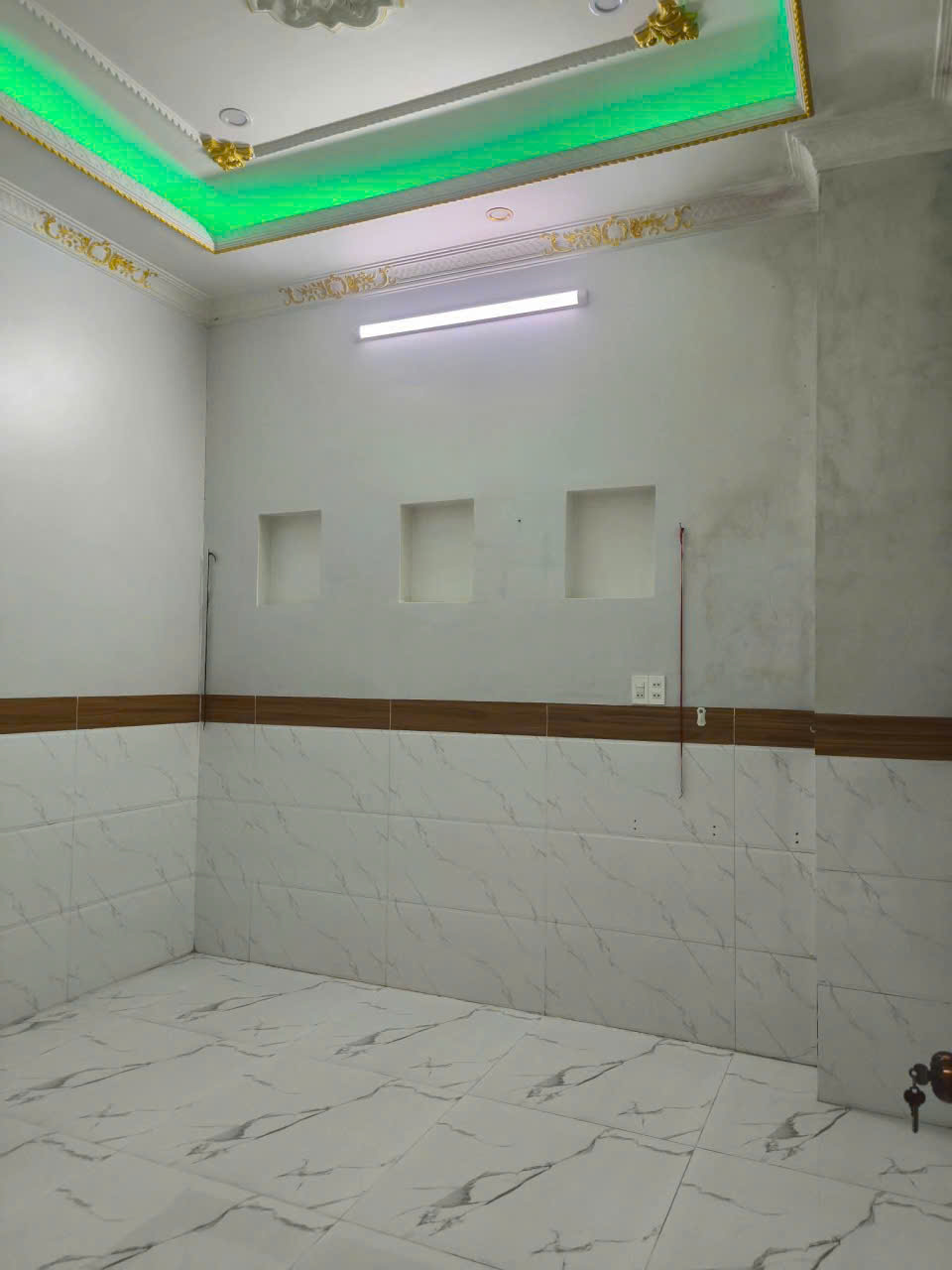 Nhà cho thuê nguyên căn tại KDC Quân Báo 4 phòng ngủ đủ nội thất