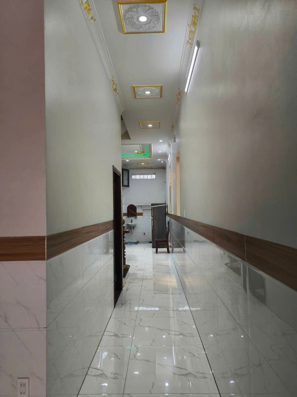 Nhà cho thuê nguyên căn tại KDC Quân Báo 4 phòng ngủ đủ nội thất