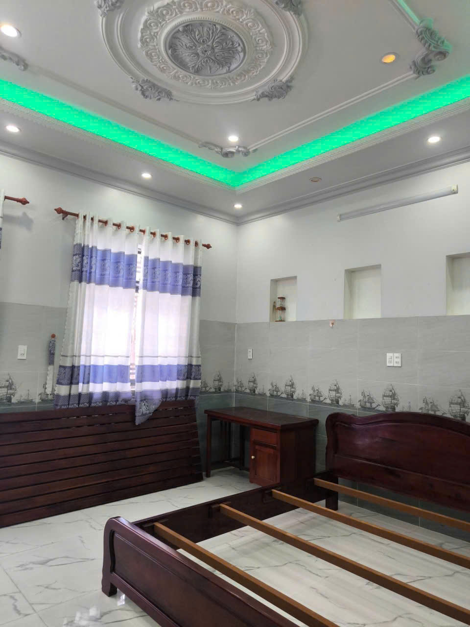Nhà cho thuê nguyên căn tại KDC Quân Báo 4 phòng ngủ đủ nội thất