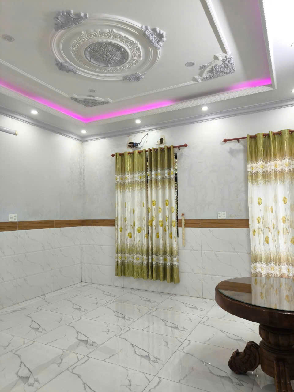 Nhà cho thuê nguyên căn tại KDC Quân Báo 4 phòng ngủ đủ nội thất