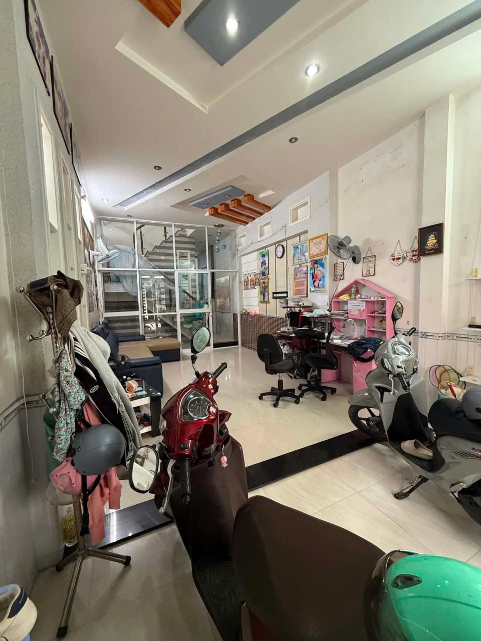 Cho thuê nhà trệt lầu 3 phòng ngủ kdc 91B giá rẻ