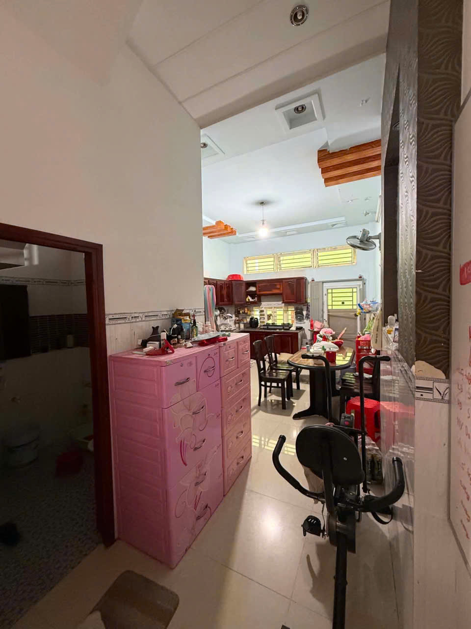 Cho thuê nhà trệt lầu 3 phòng ngủ kdc 91B giá rẻ