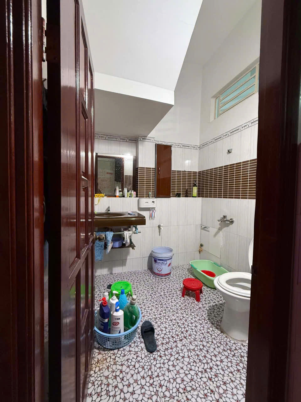 Cho thuê nhà trệt lầu 3 phòng ngủ kdc 91B giá rẻ