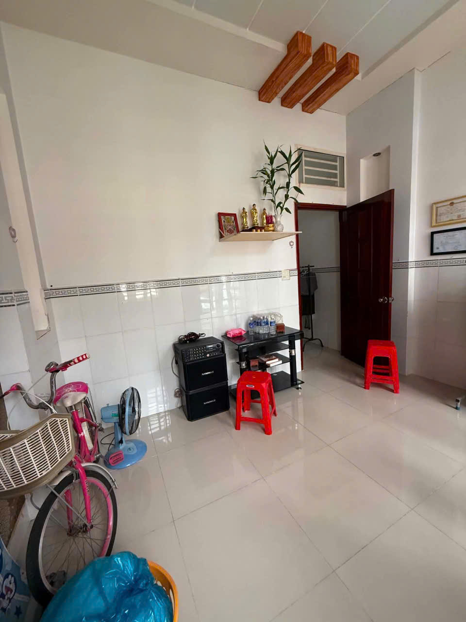 Cho thuê nhà trệt lầu 3 phòng ngủ kdc 91B giá rẻ