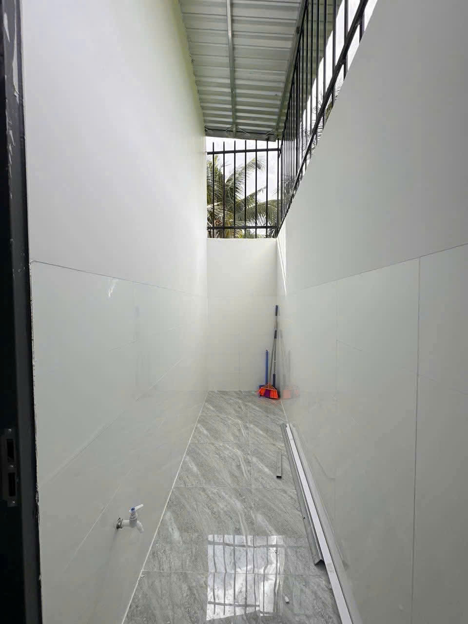 Nhà mới xây 100% – 106m², ô tô tải tới nhà gần chợ Bông Vang