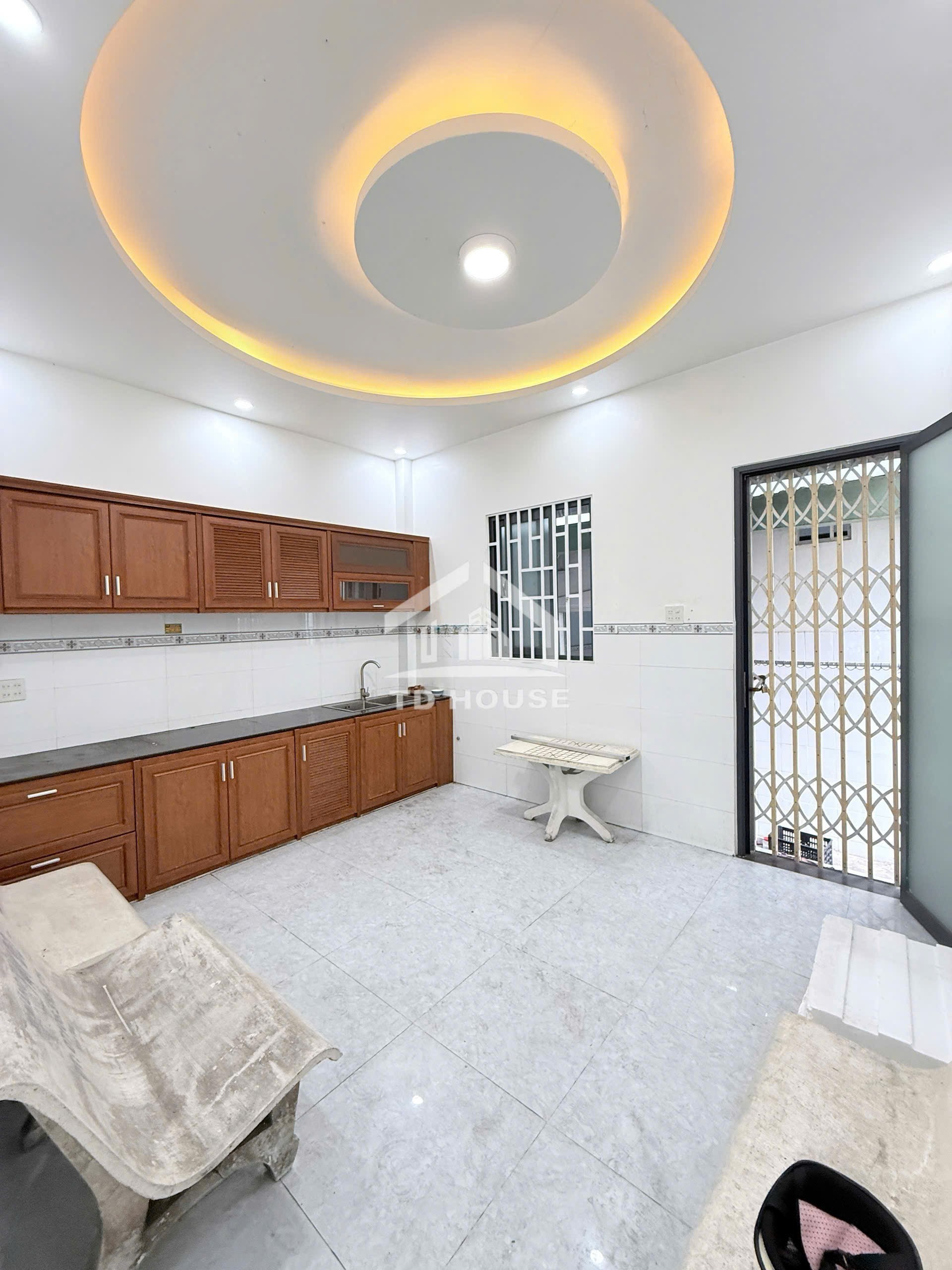 Cho thuê nhà mặt tiền Trần Hoàng Na mới đẹp thuận tiện kinh doanh