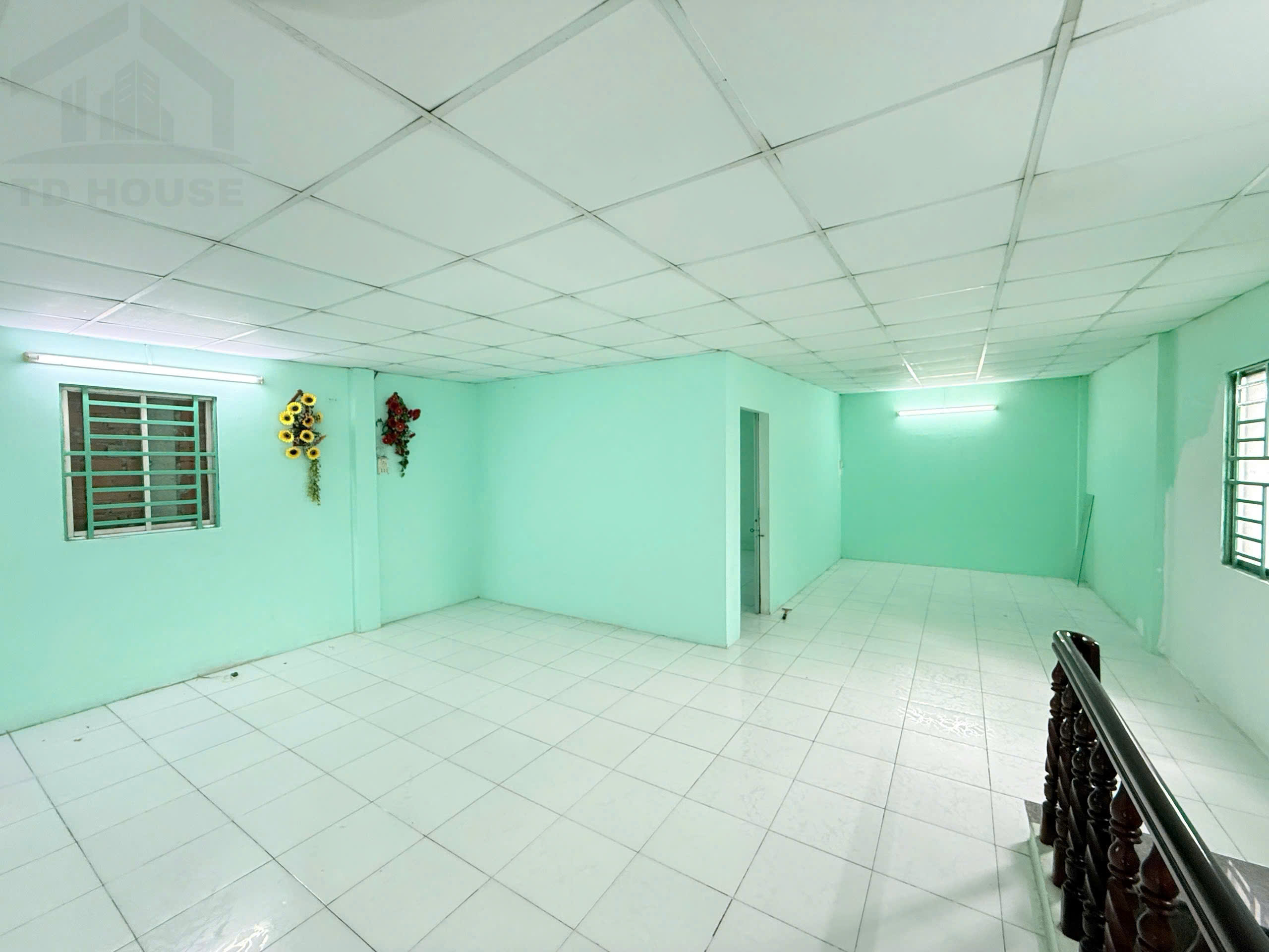 Cho thuê nhà 3 phòng ngủ hẻm 278 Tầm Vu giá rẻ