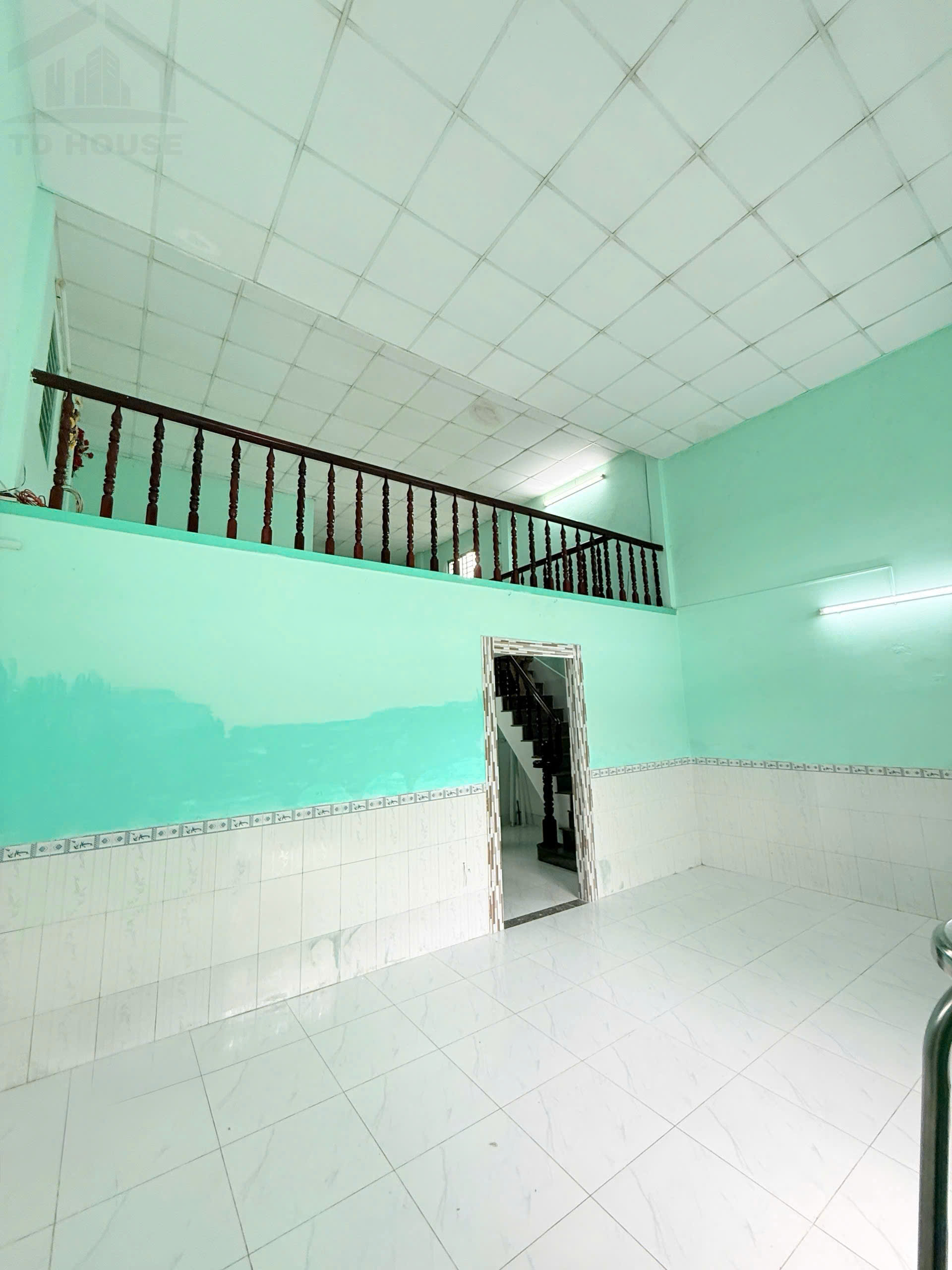 Cho thuê nhà 3 phòng ngủ hẻm 278 Tầm Vu giá rẻ