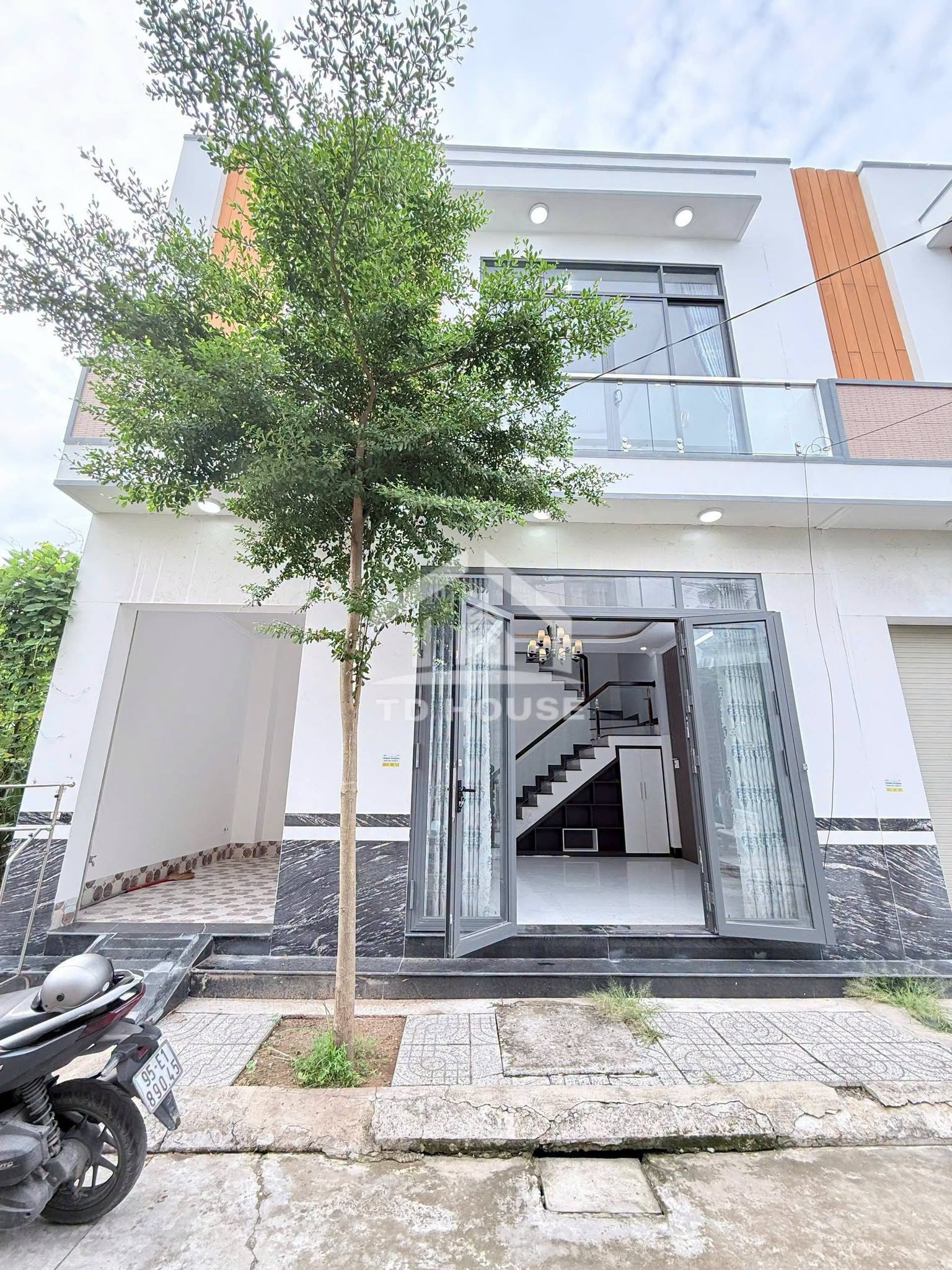 Nhà lầu 3PN cho thuê - hẻm Trần Quang Diệu, Bình Thủy