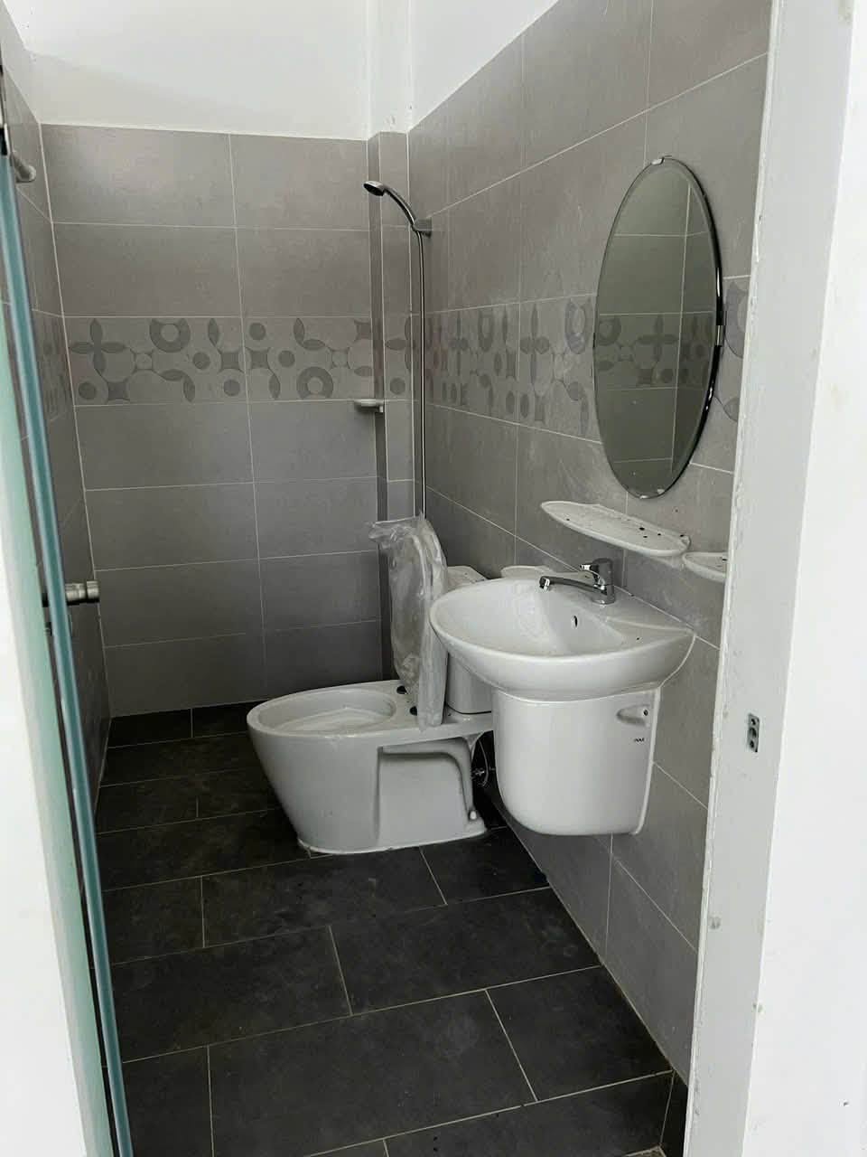 Cho thuê mặt bằng/kho xưởng 120 m2 - Cái Răng