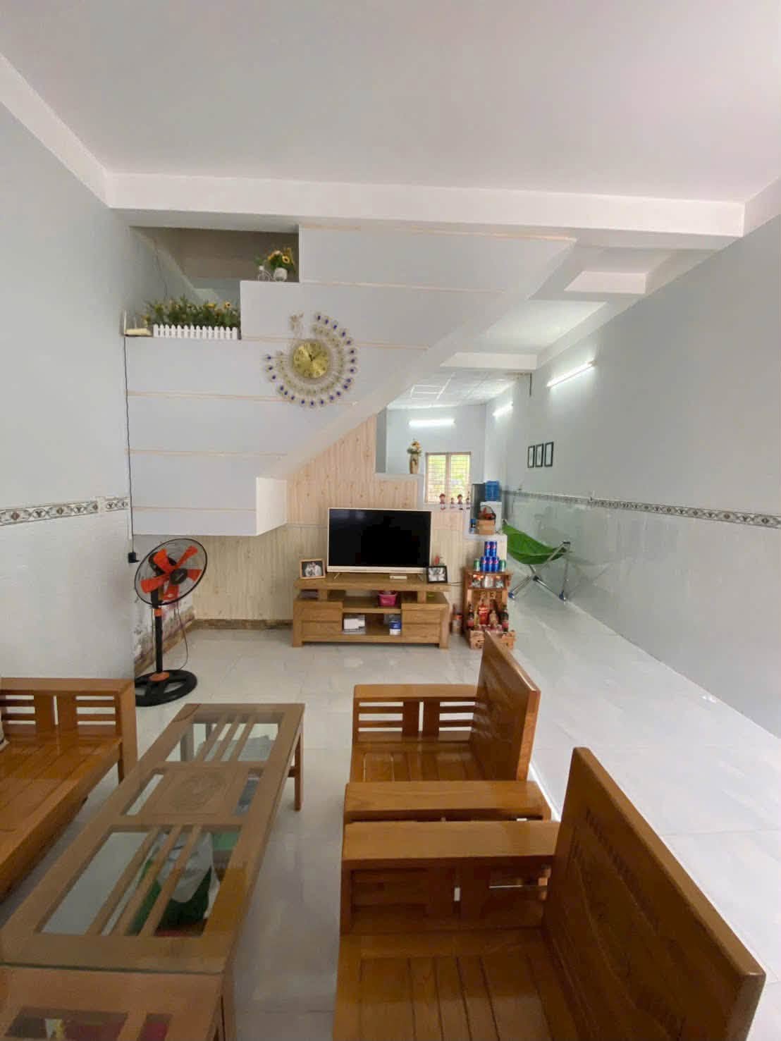 Cho thuê nhà trệt lầu full nội thất KDC Hoàng Quân, Cái Răng, Cần Thơ
